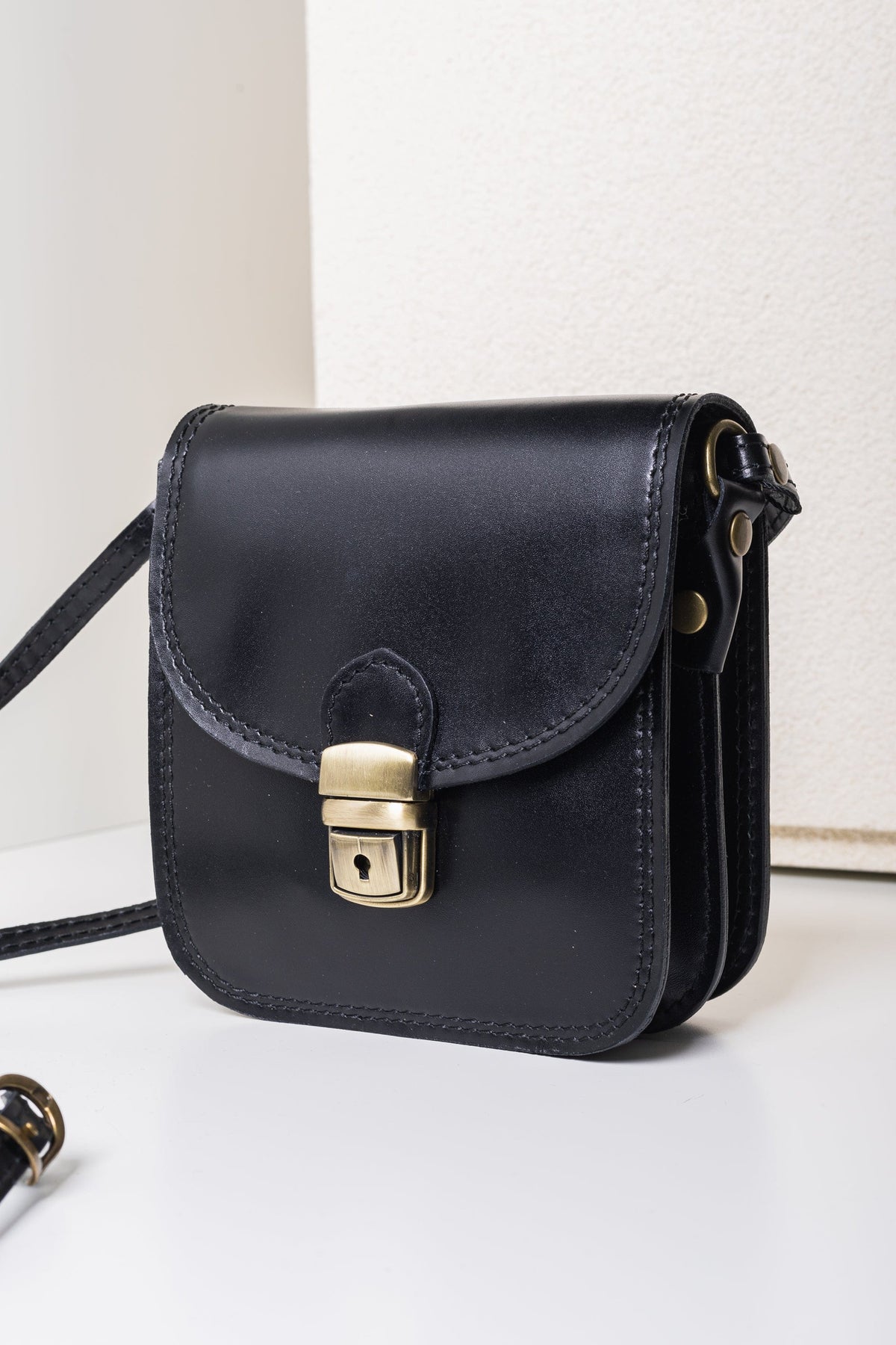 Leather Clasp Bag