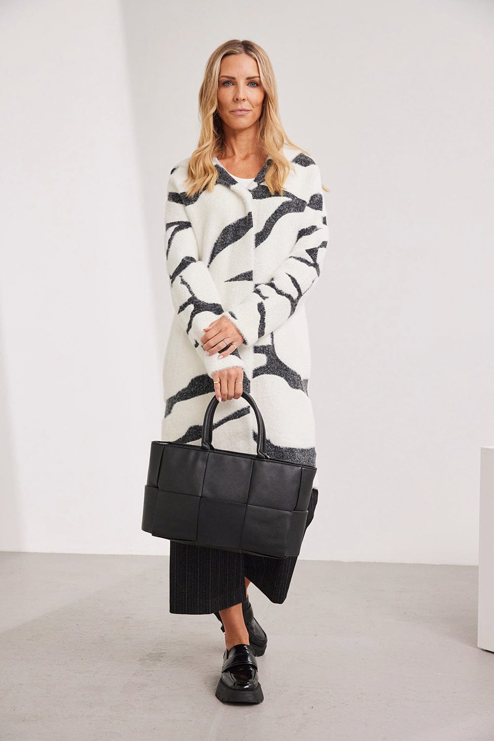 Kartner Hooded Textured Coatigan