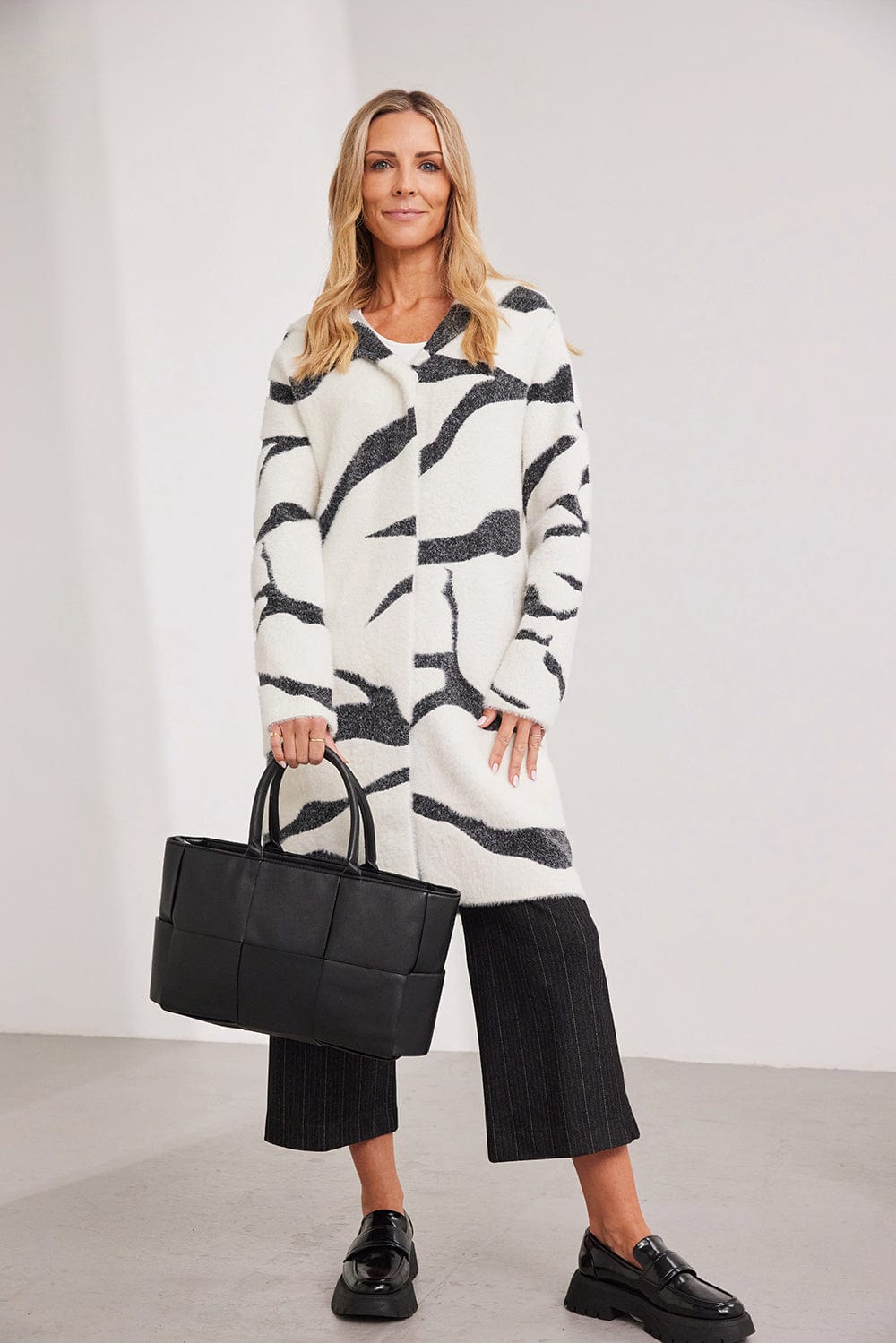 Kartner Hooded Textured Coatigan