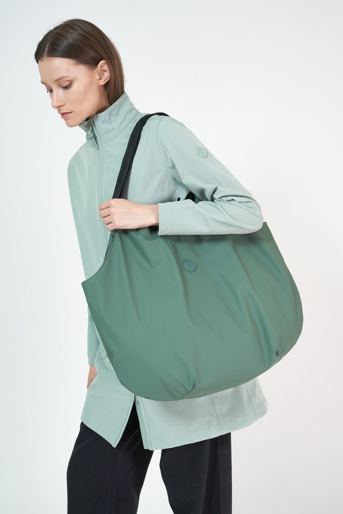 TANTÄ Waterproof Rounded Shopper Bag