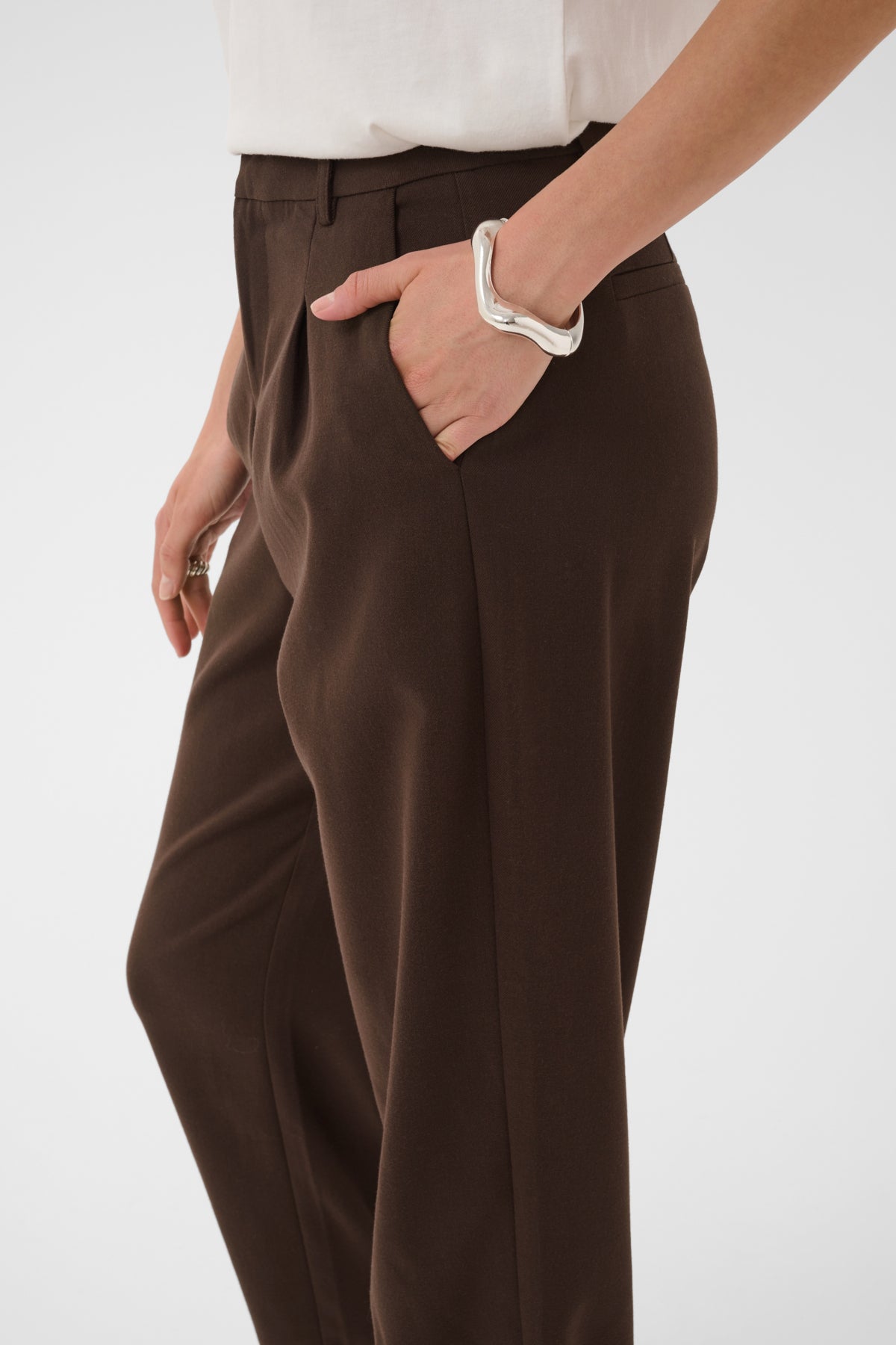 KAFFE 7/8 Darted Trouser