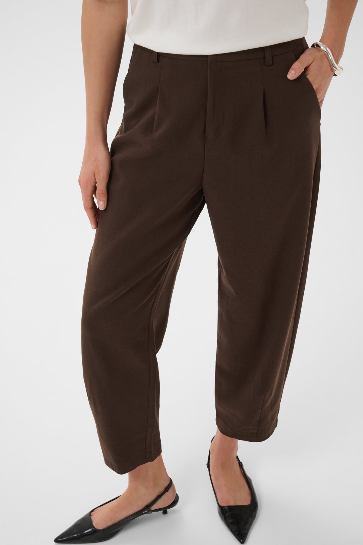KAFFE 7/8 Darted Trouser