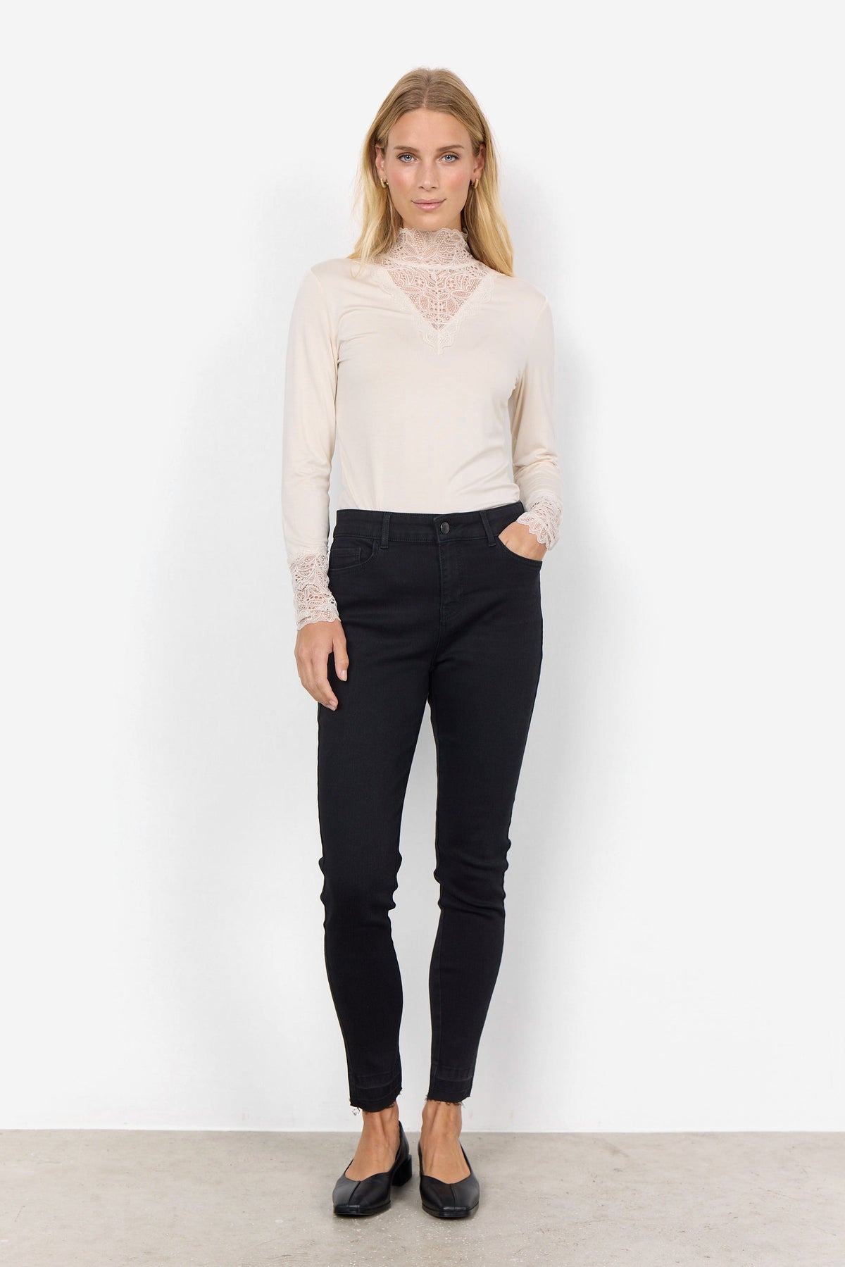 Soyaconcept Lace Detail Basic