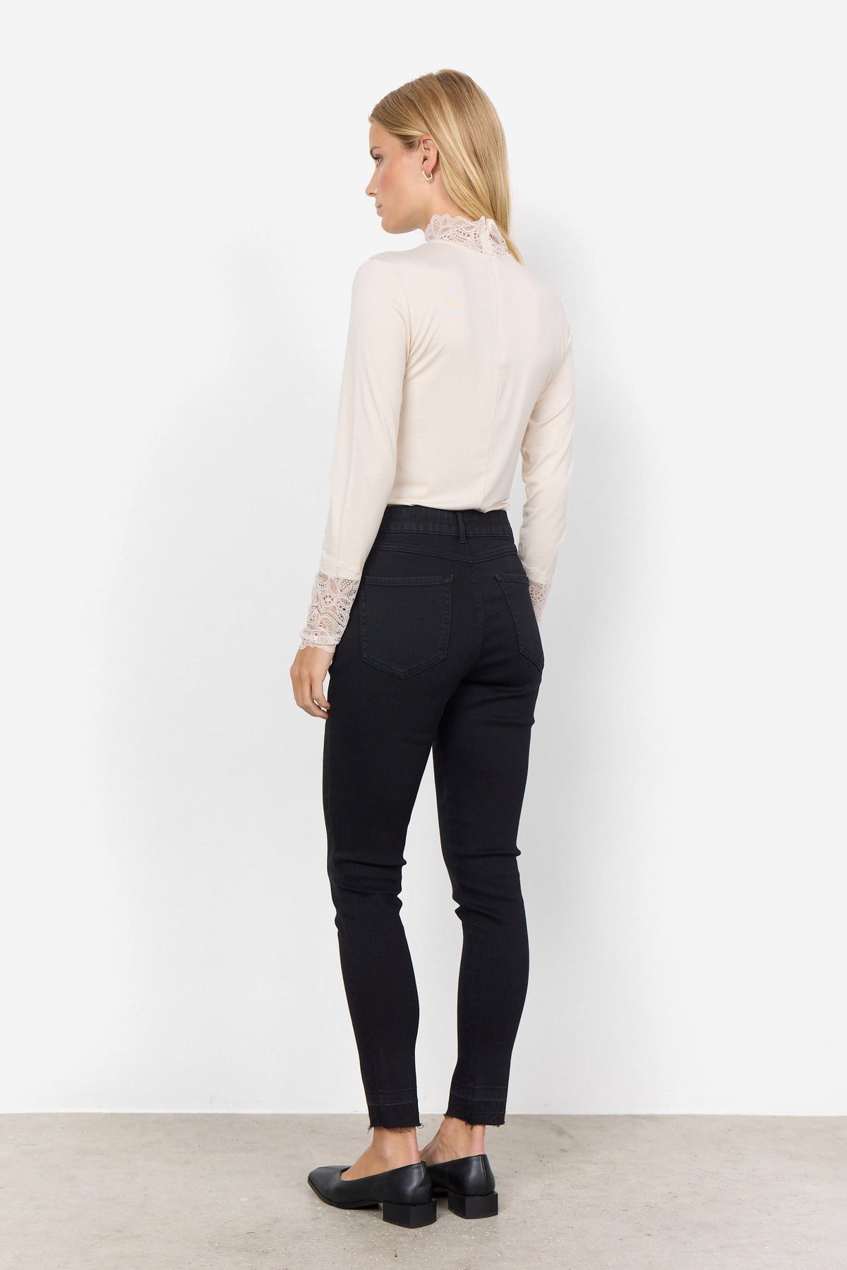 Soyaconcept Lace Detail Basic