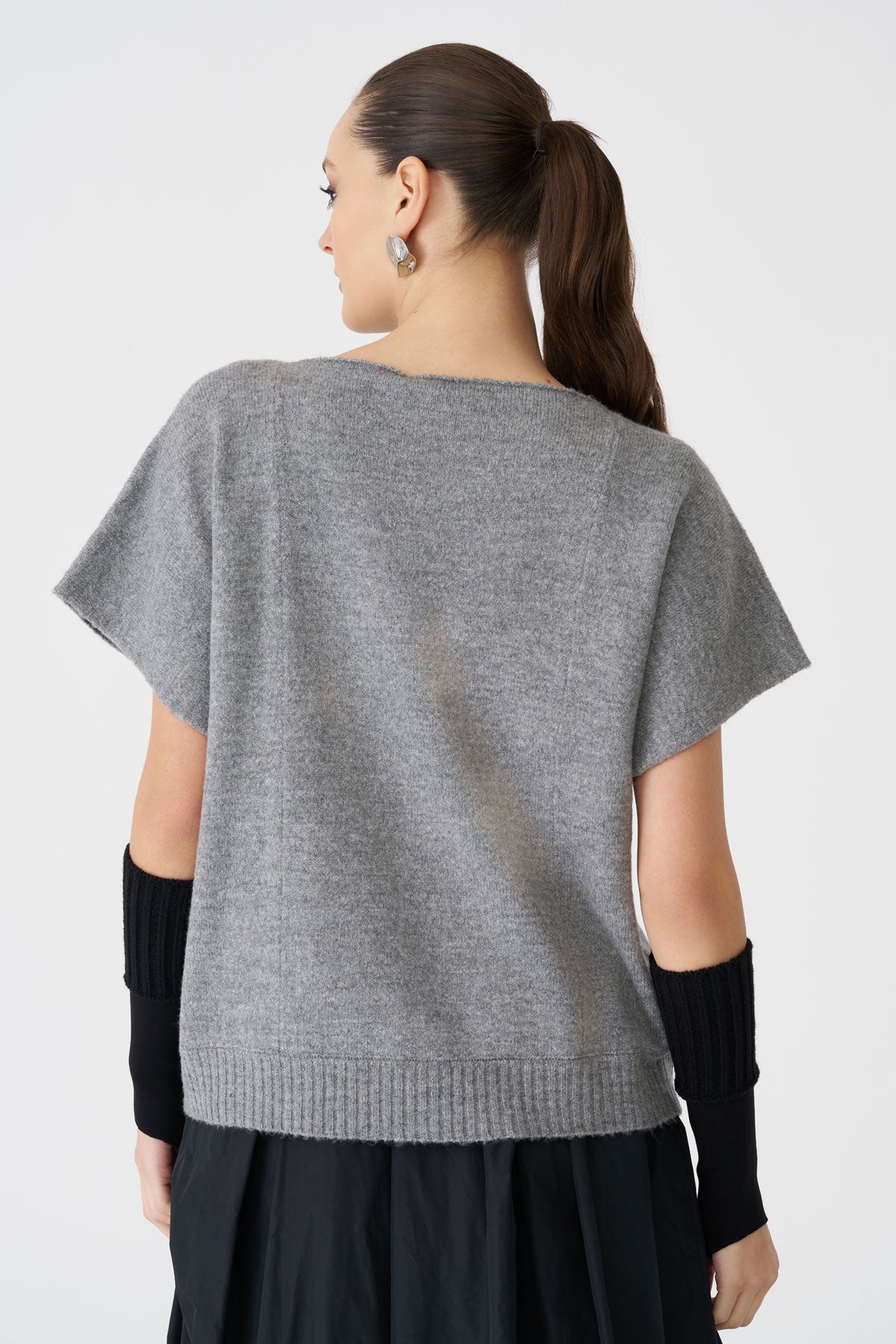 BIZE Applique Knit