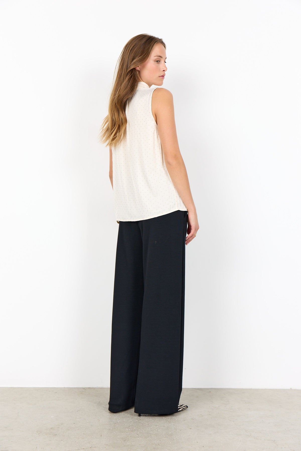 Soyaconcept Studded Sleeveless Blouse