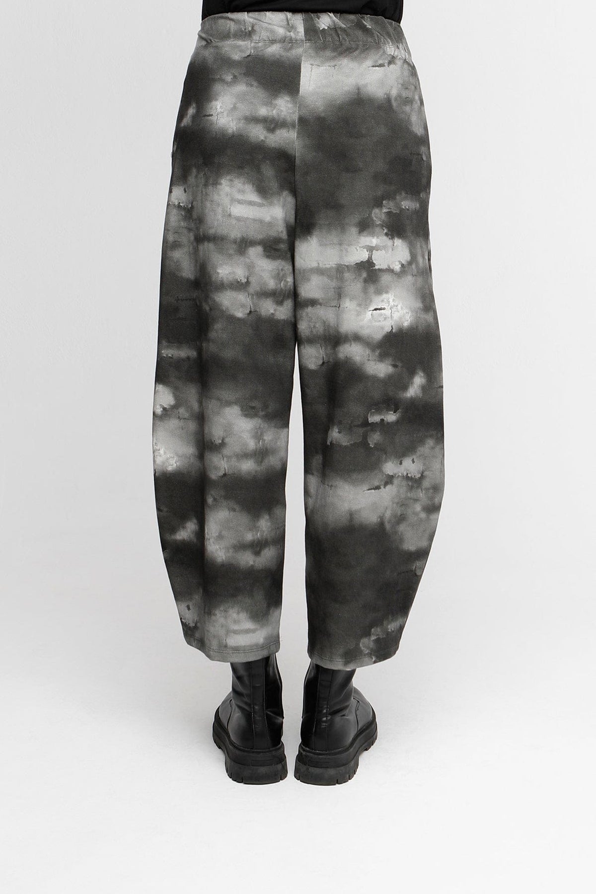 OZAI N KU Cloud Print Barrel Leg Trouser