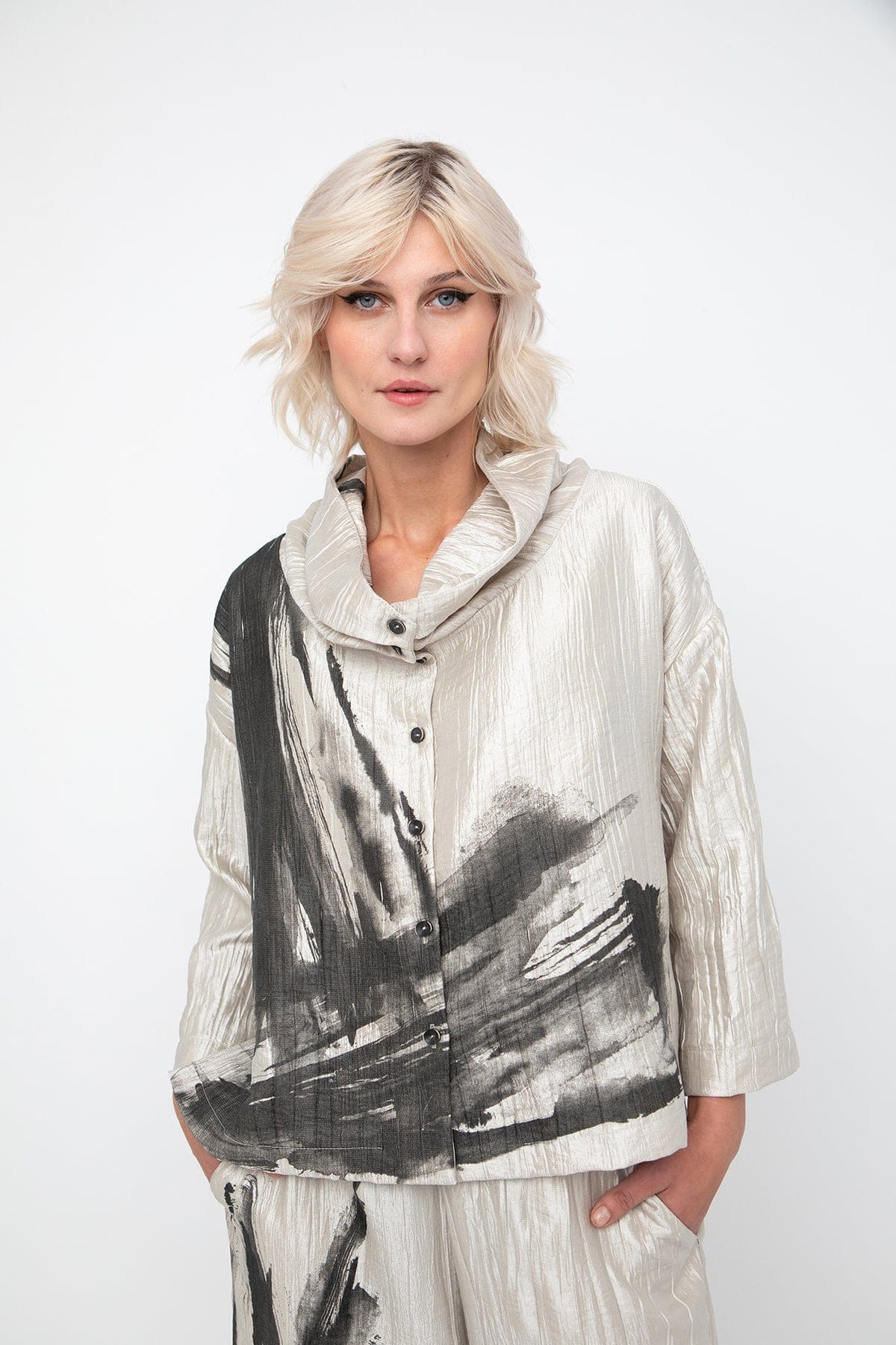 OZAI N KU Foil Print Jacket