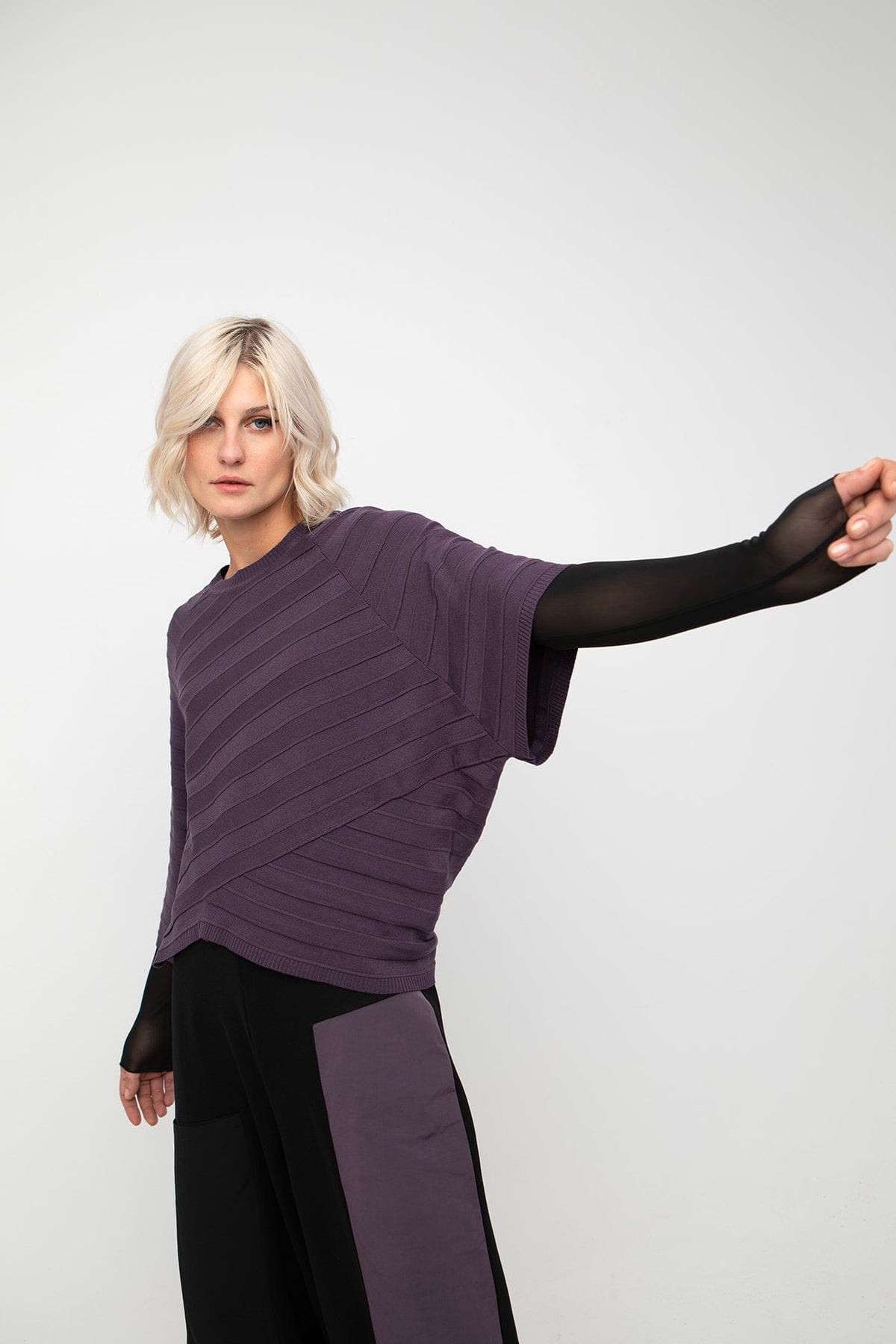 OZAI N KU Knit Top