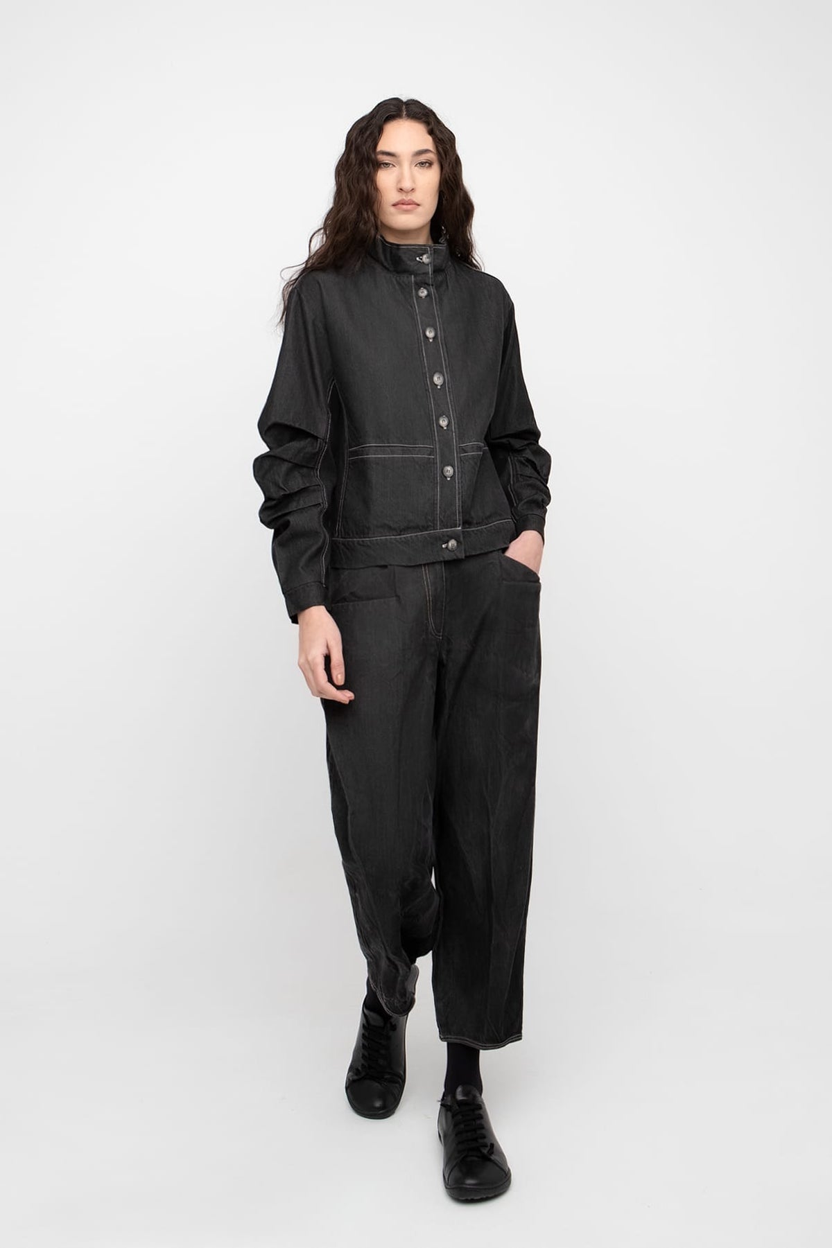 OZAI N KU Pleat Jean
