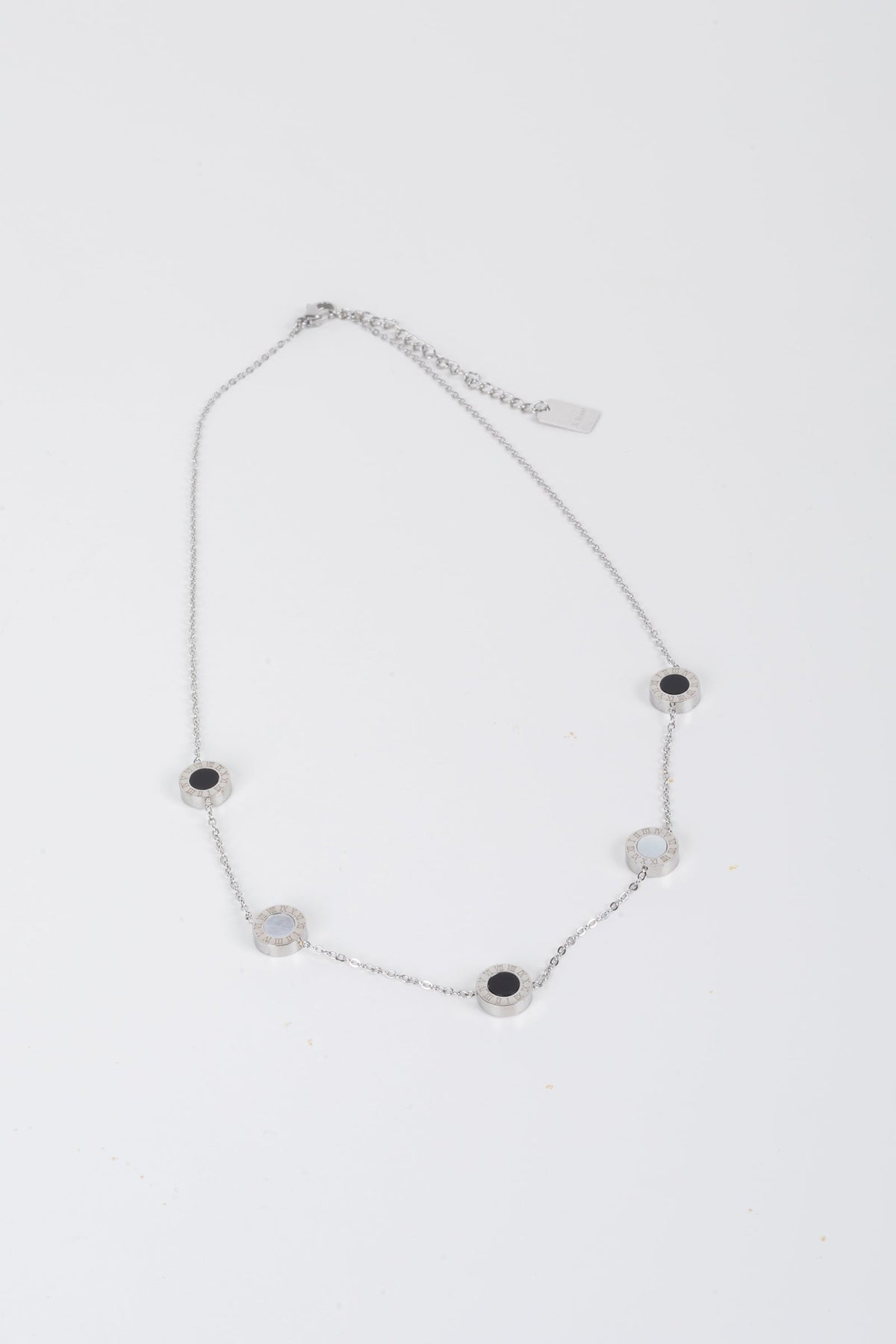 Ava Short Necklace