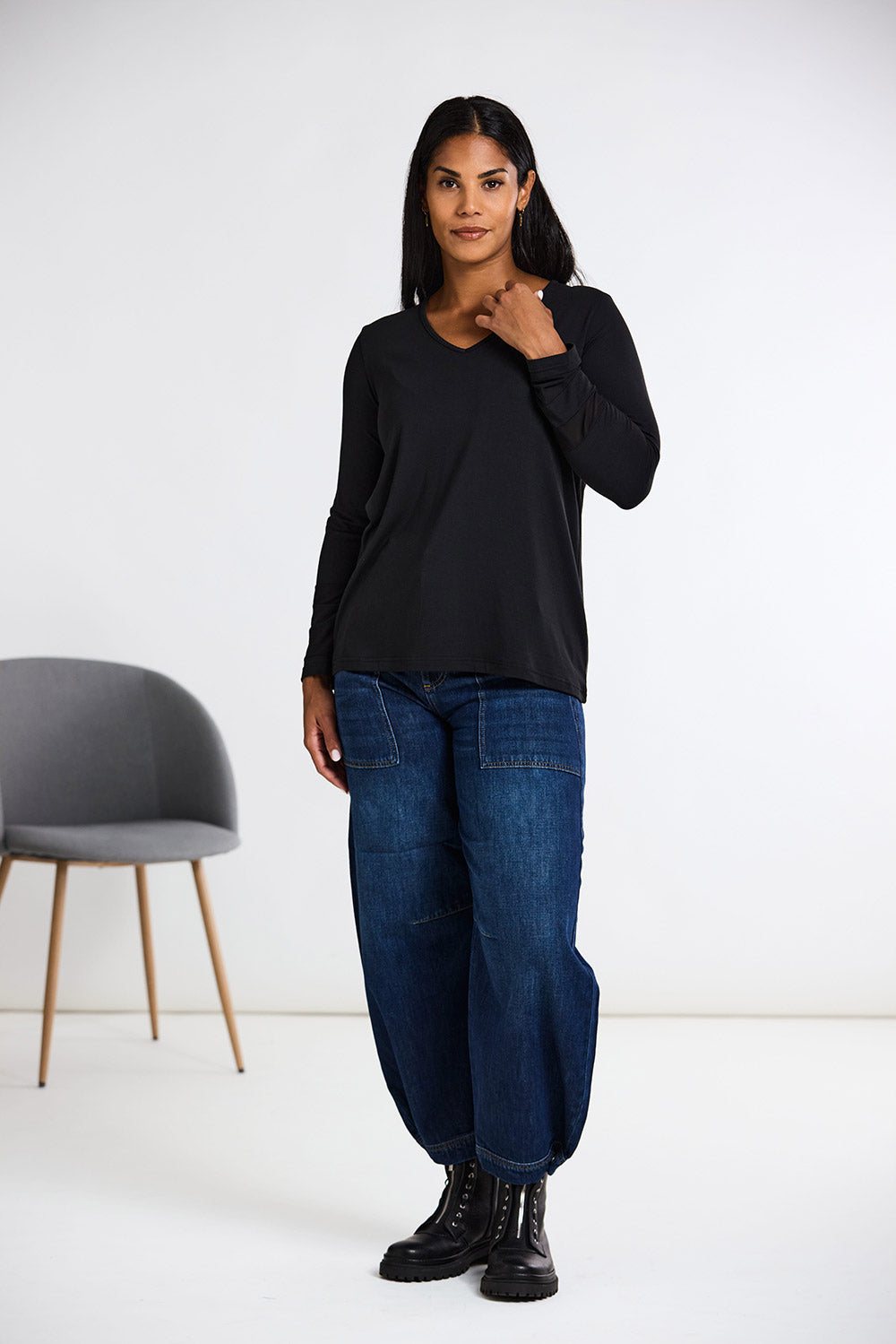 LE COMTE Barrel Leg Jean