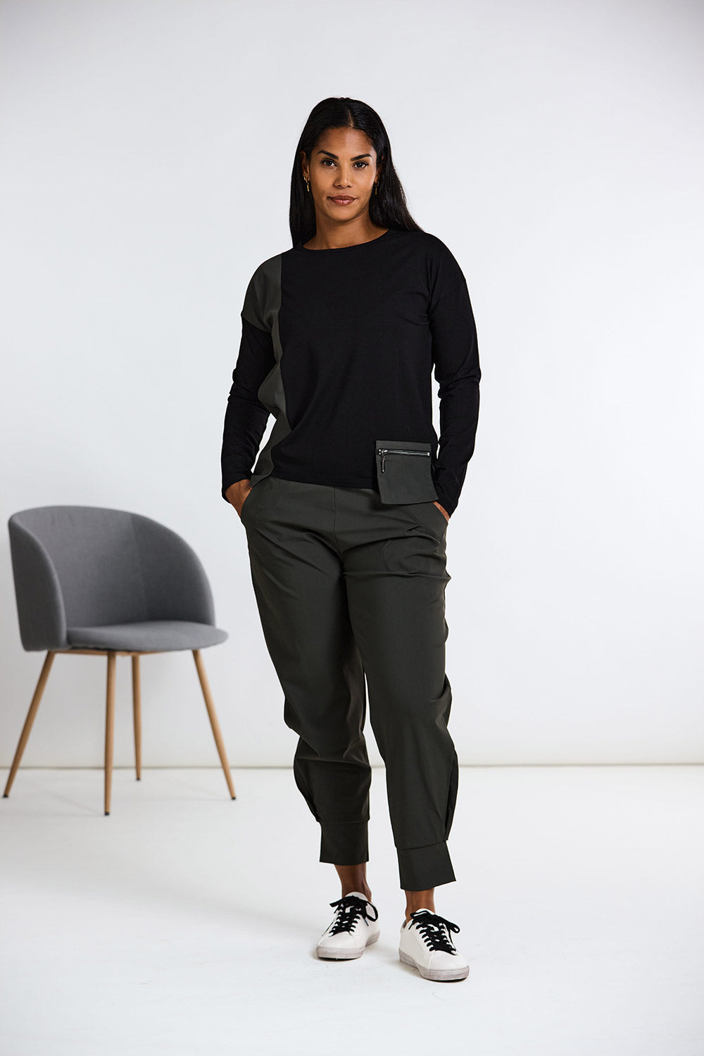 NAYA Tech Pocket Top