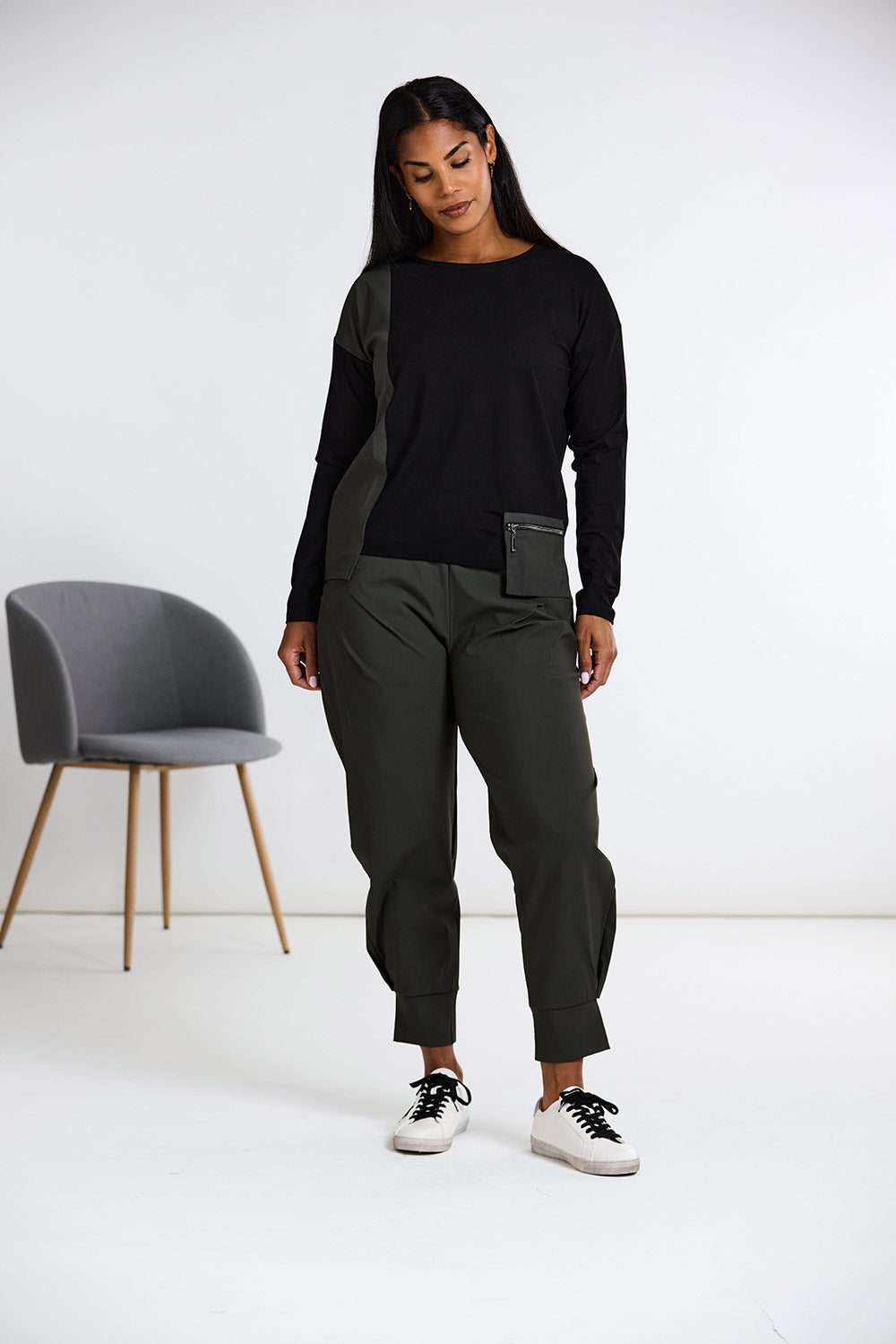 NAYA Tech Pocket Top
