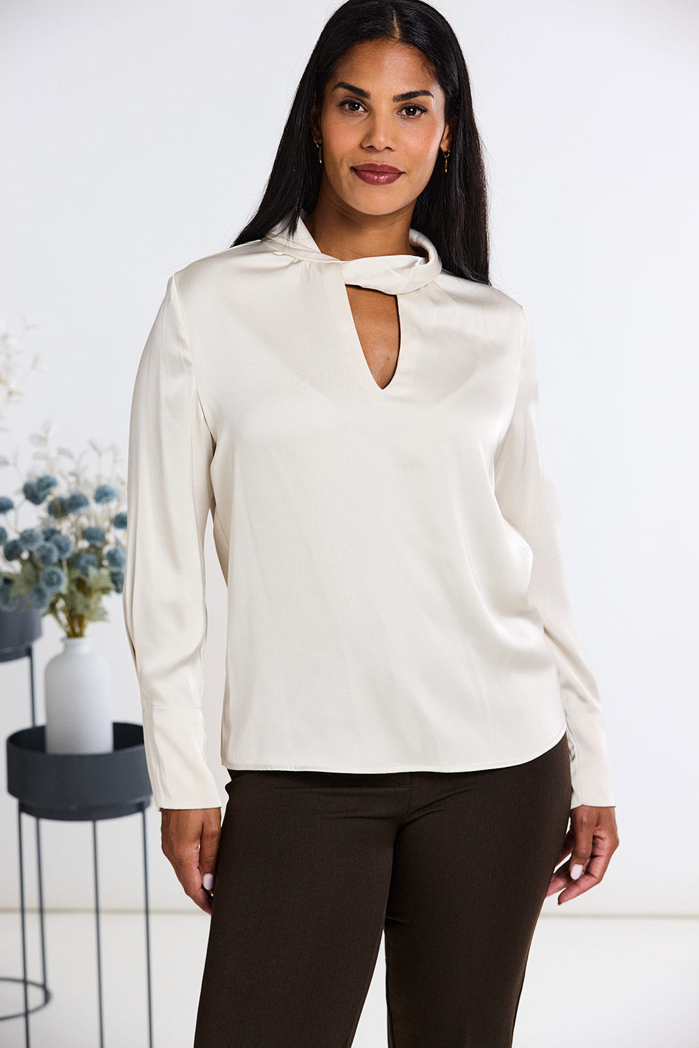 Peruzzi Long Sleeve Twist Top