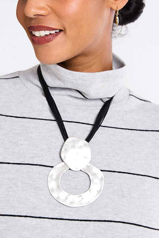 Elara Gold Necklace