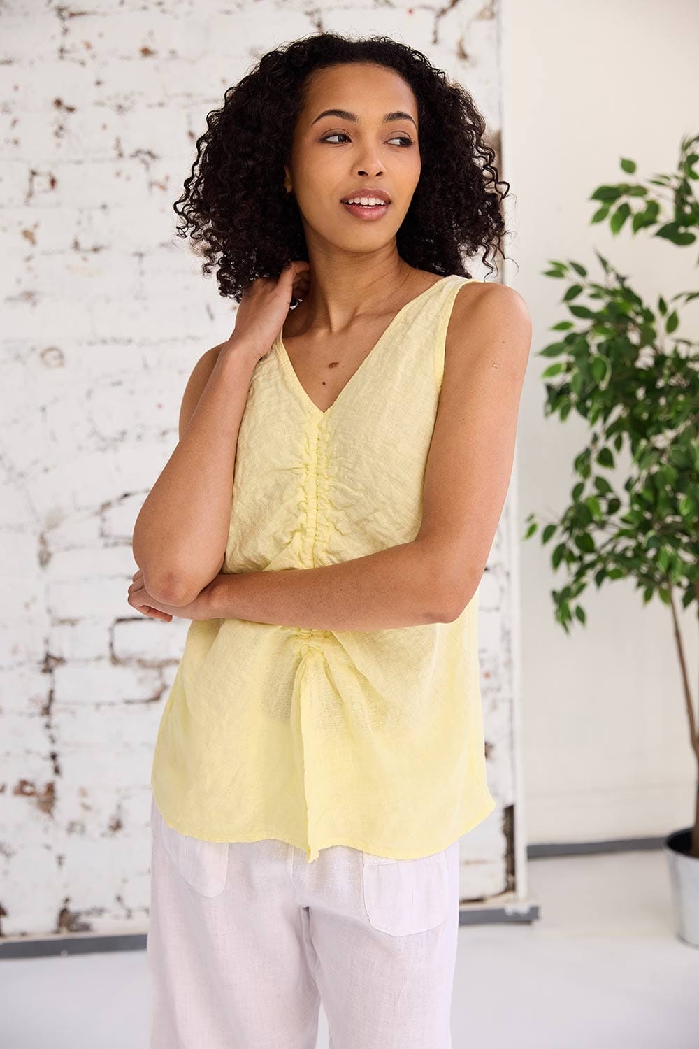 ART Mid-Ruche Vest