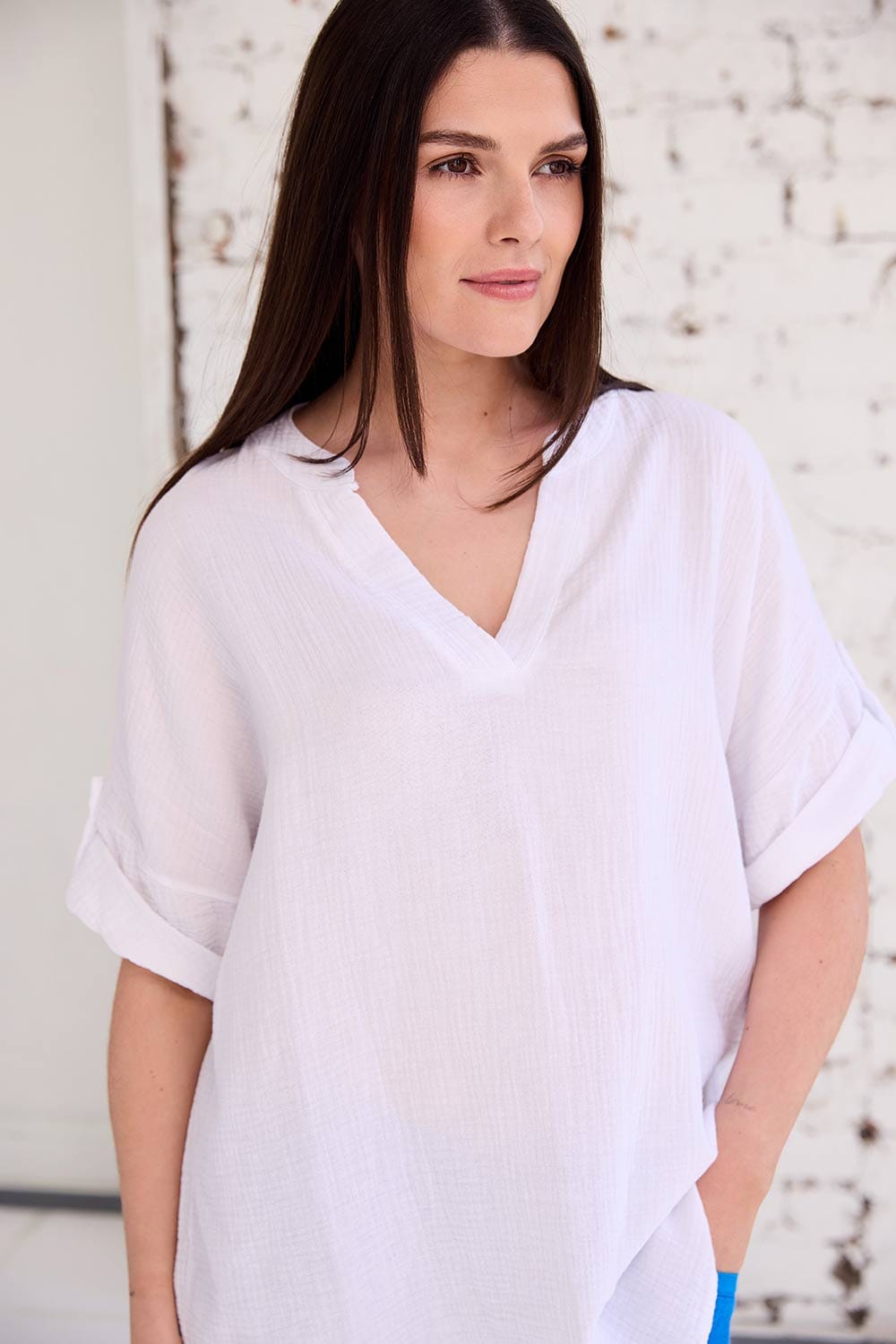 ART Crinkle Roll Sleeve Top