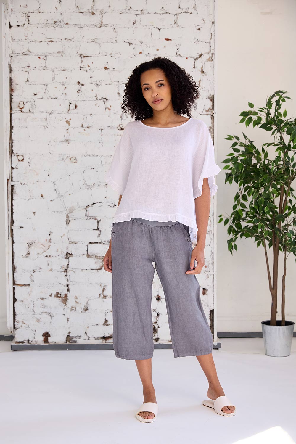 ART Ruched-End Crop Trouser