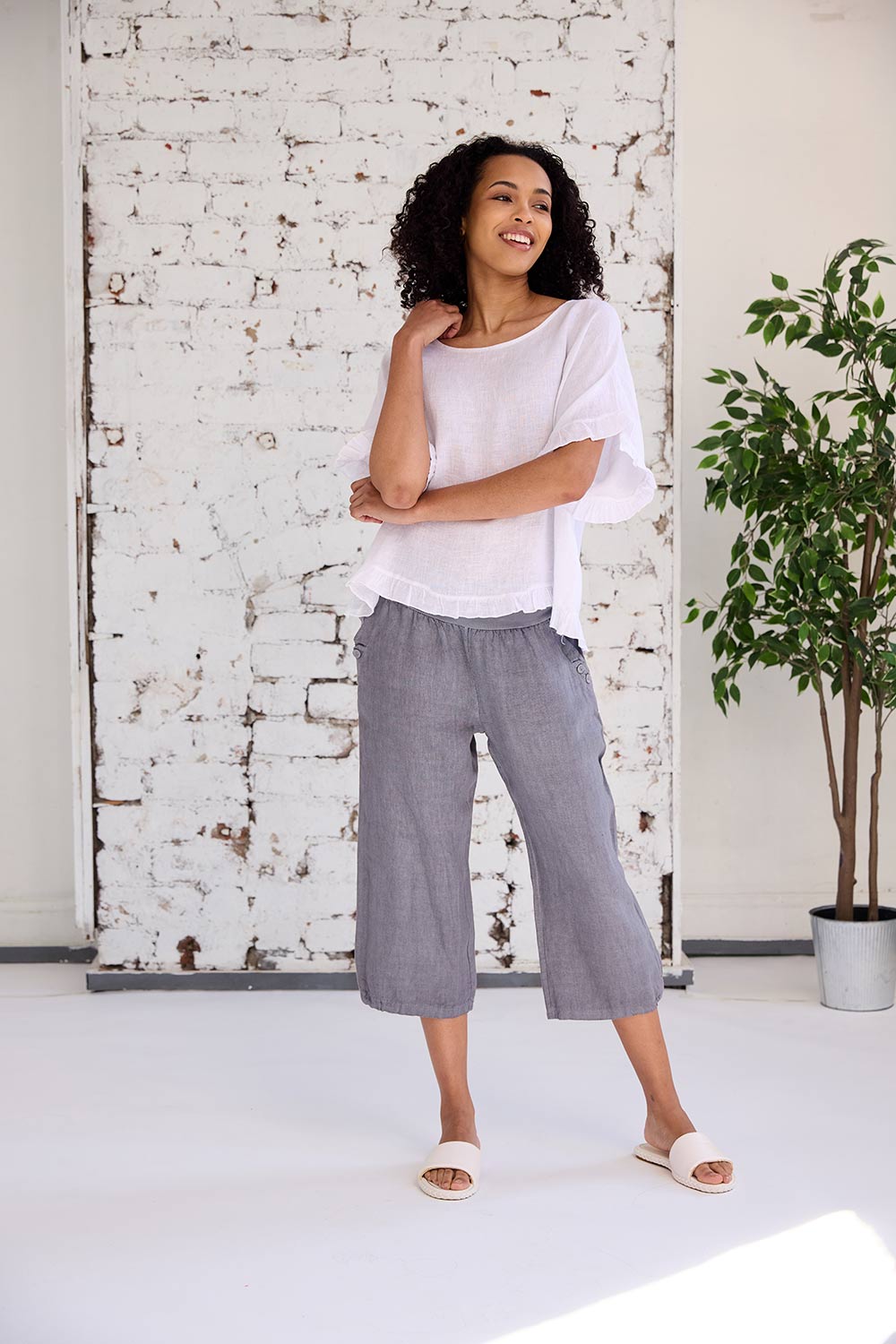 ART Ruched-End Crop Trouser