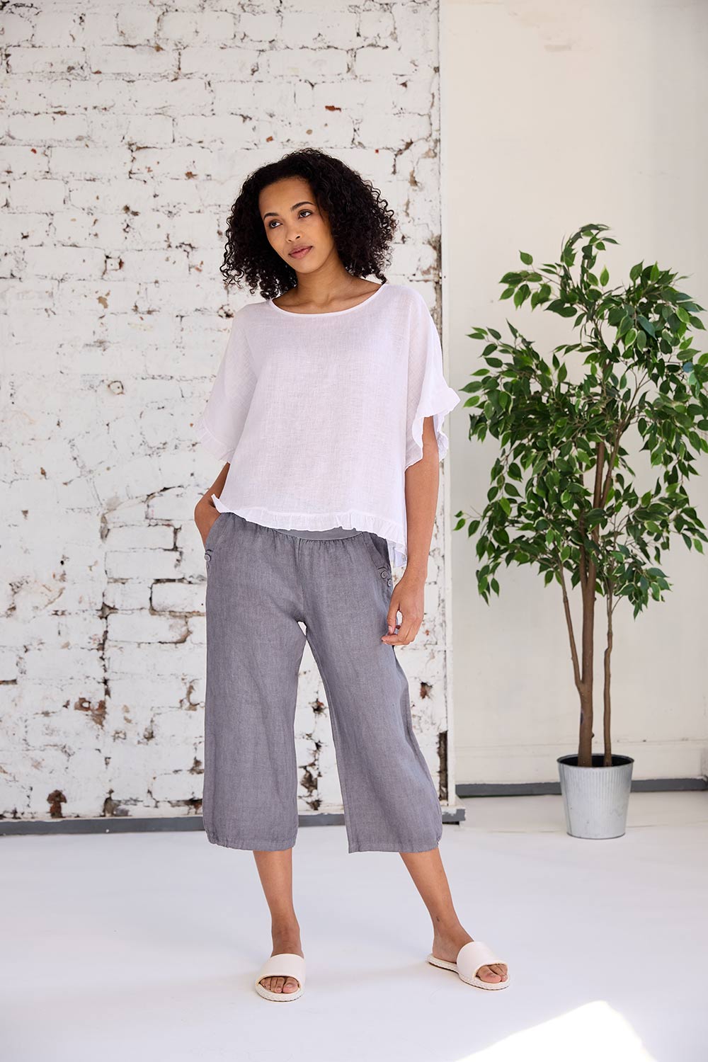 ART Ruched-End Crop Trouser