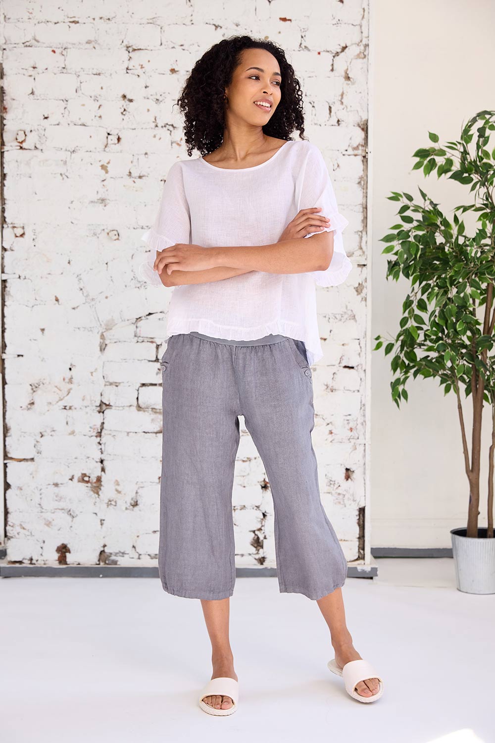 ART Ruched-End Crop Trouser