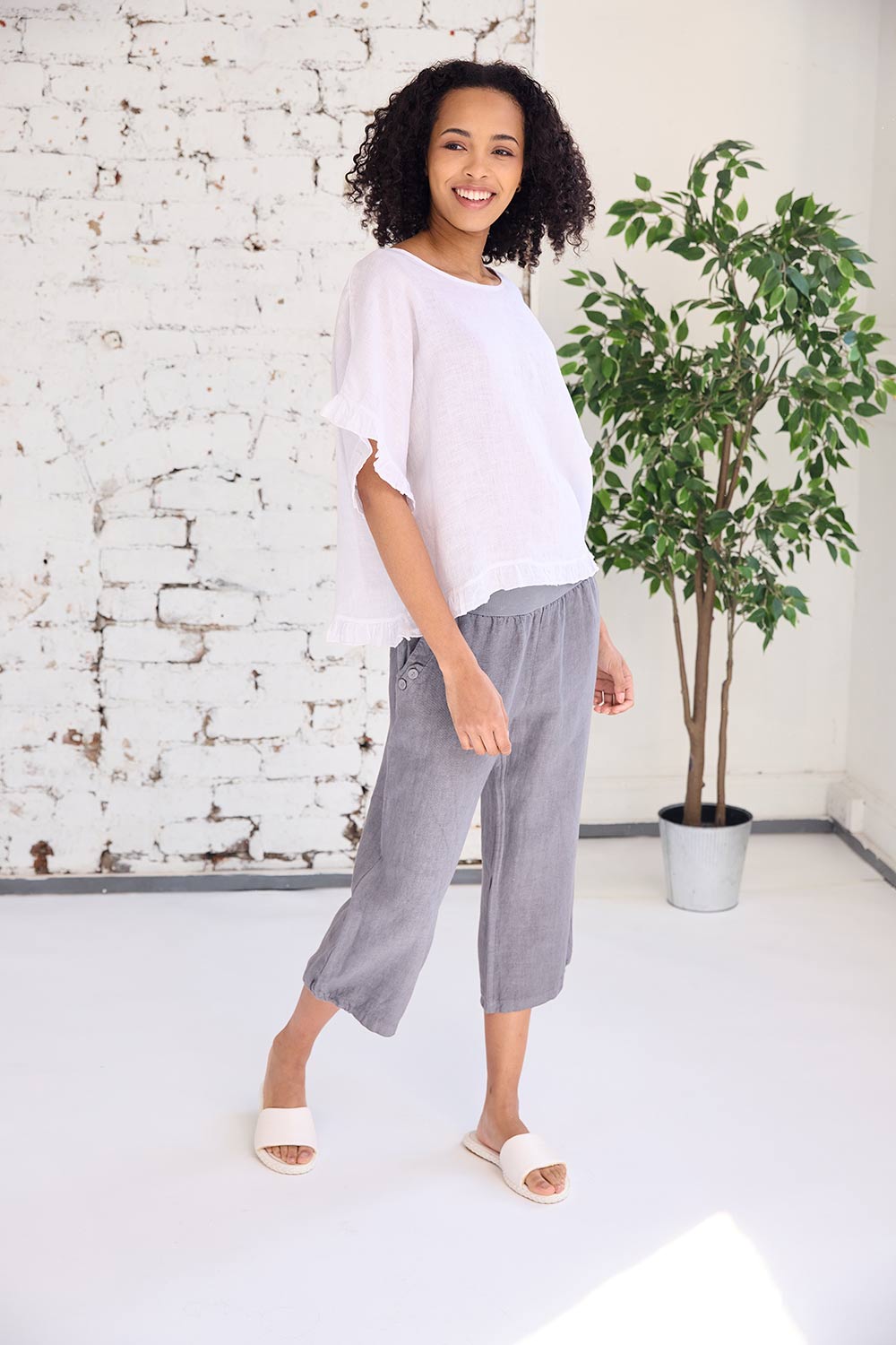 ART Ruched-End Crop Trouser