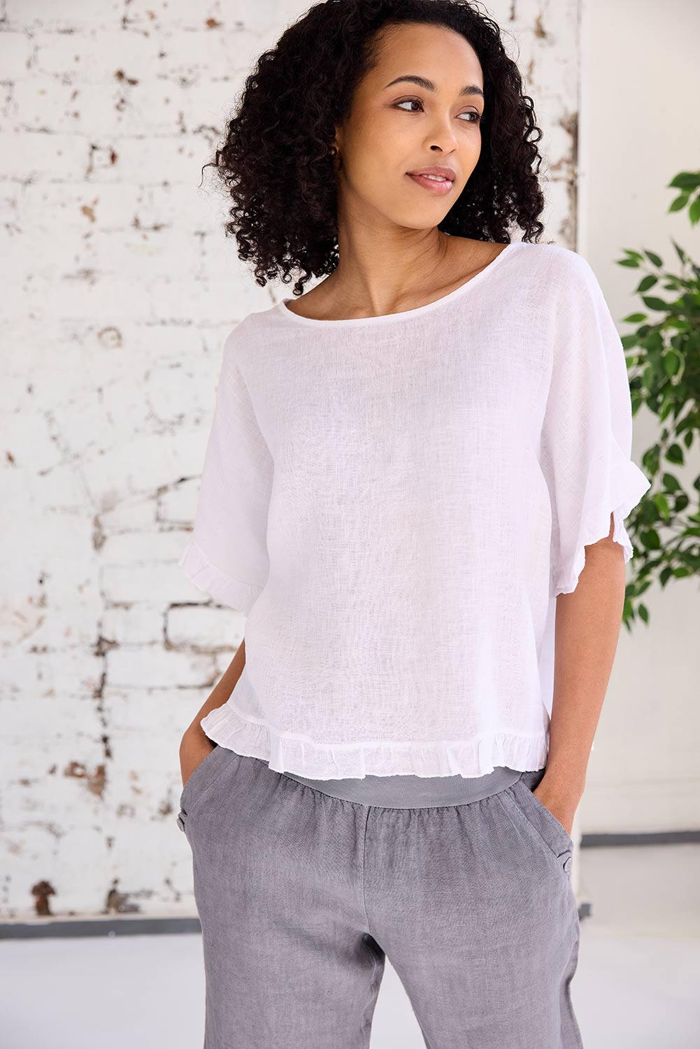 ART Ruched-End Crop Trouser