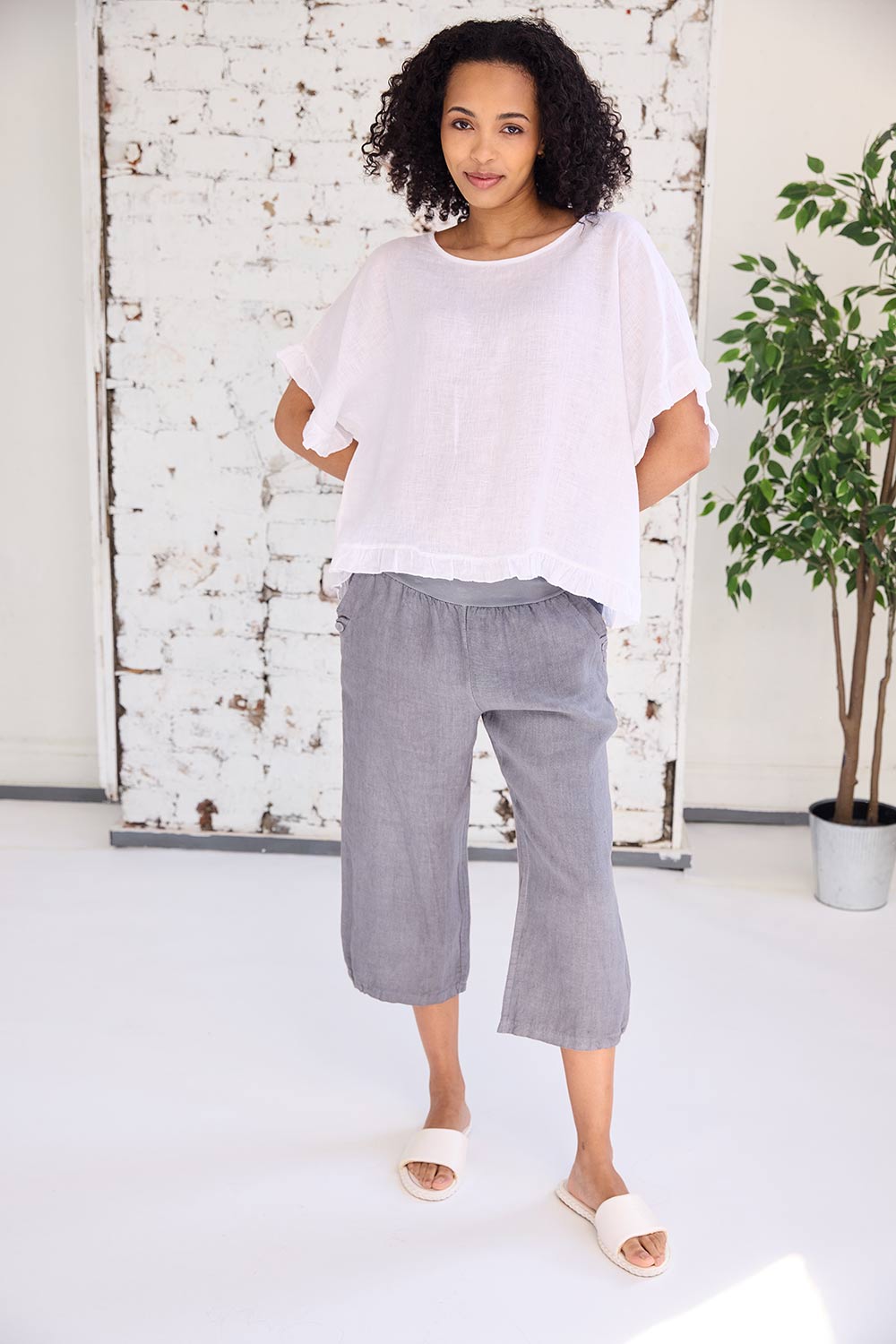 ART Ruched-End Crop Trouser