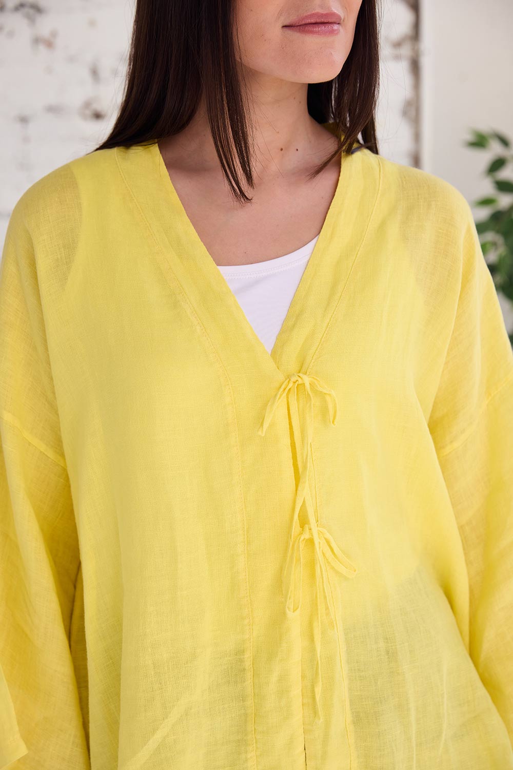 ART Bow Detail Top