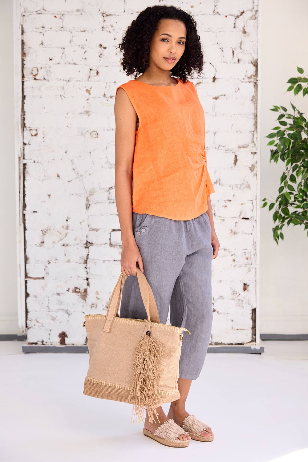 ART Ruched-End Crop Trouser