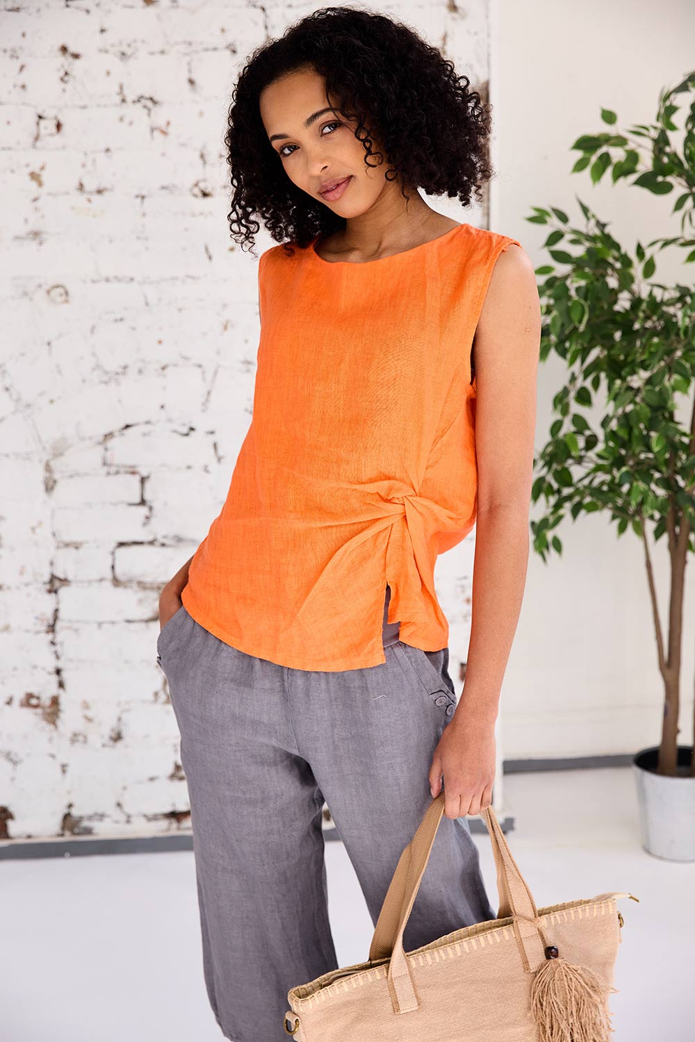 ART Side Pinktuck Top