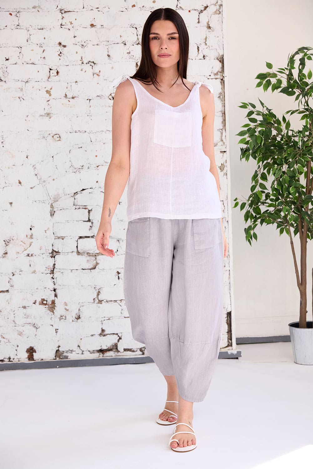 ART Tie Shoulder Pocket Top