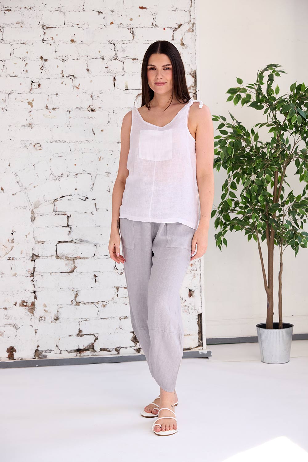 ART Tie Shoulder Pocket Top
