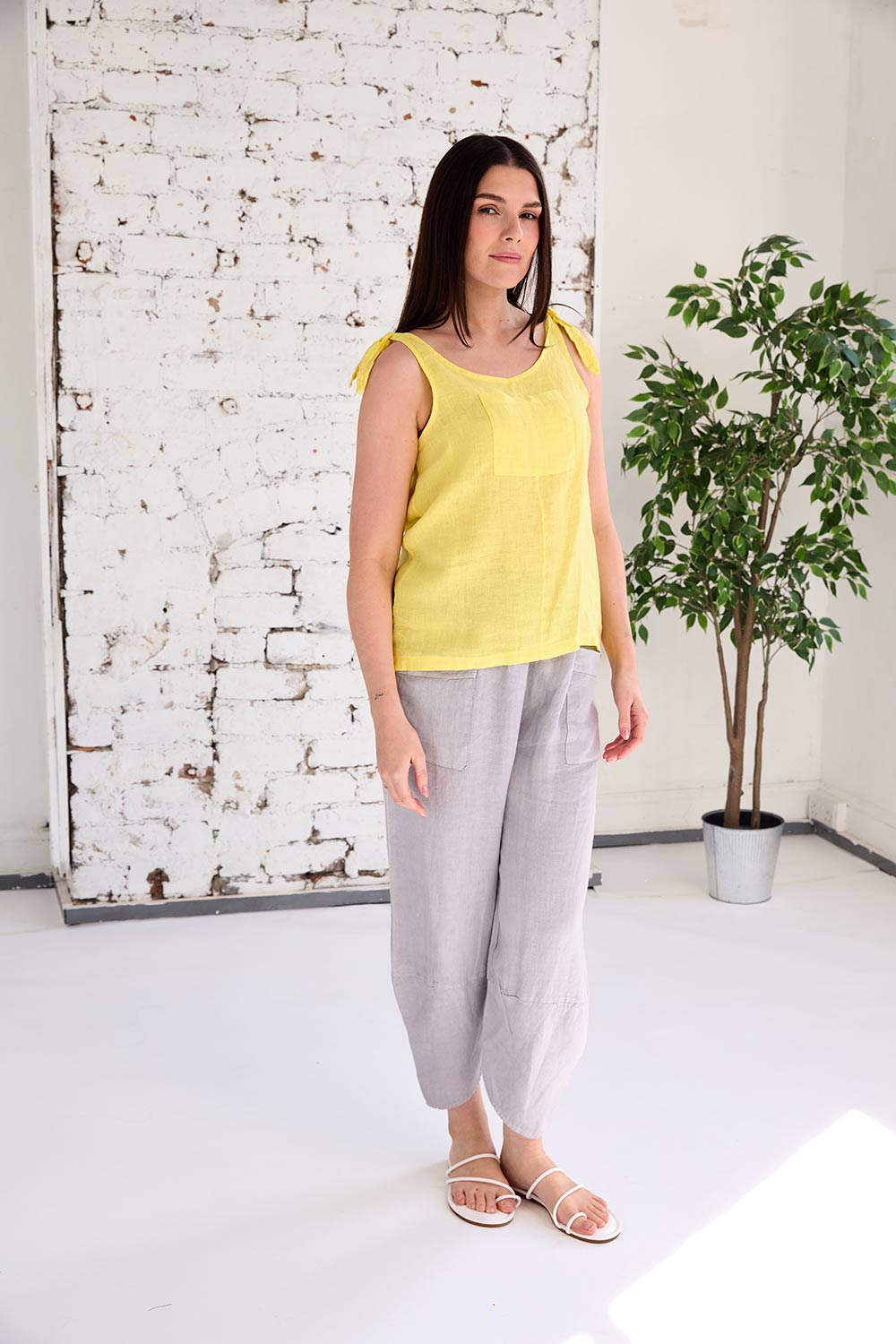 ART Tie Shoulder Pocket Top