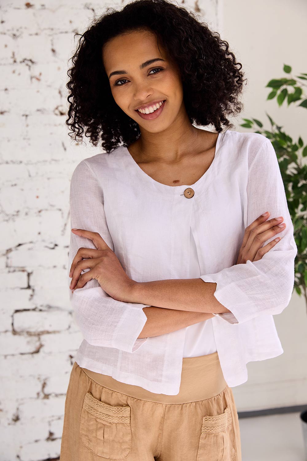 ART One-Button Crop Cardigan