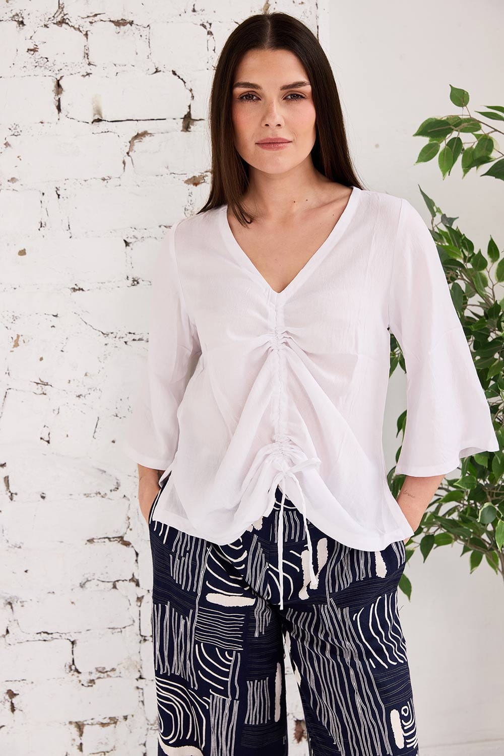 Tara Vao Ruched top