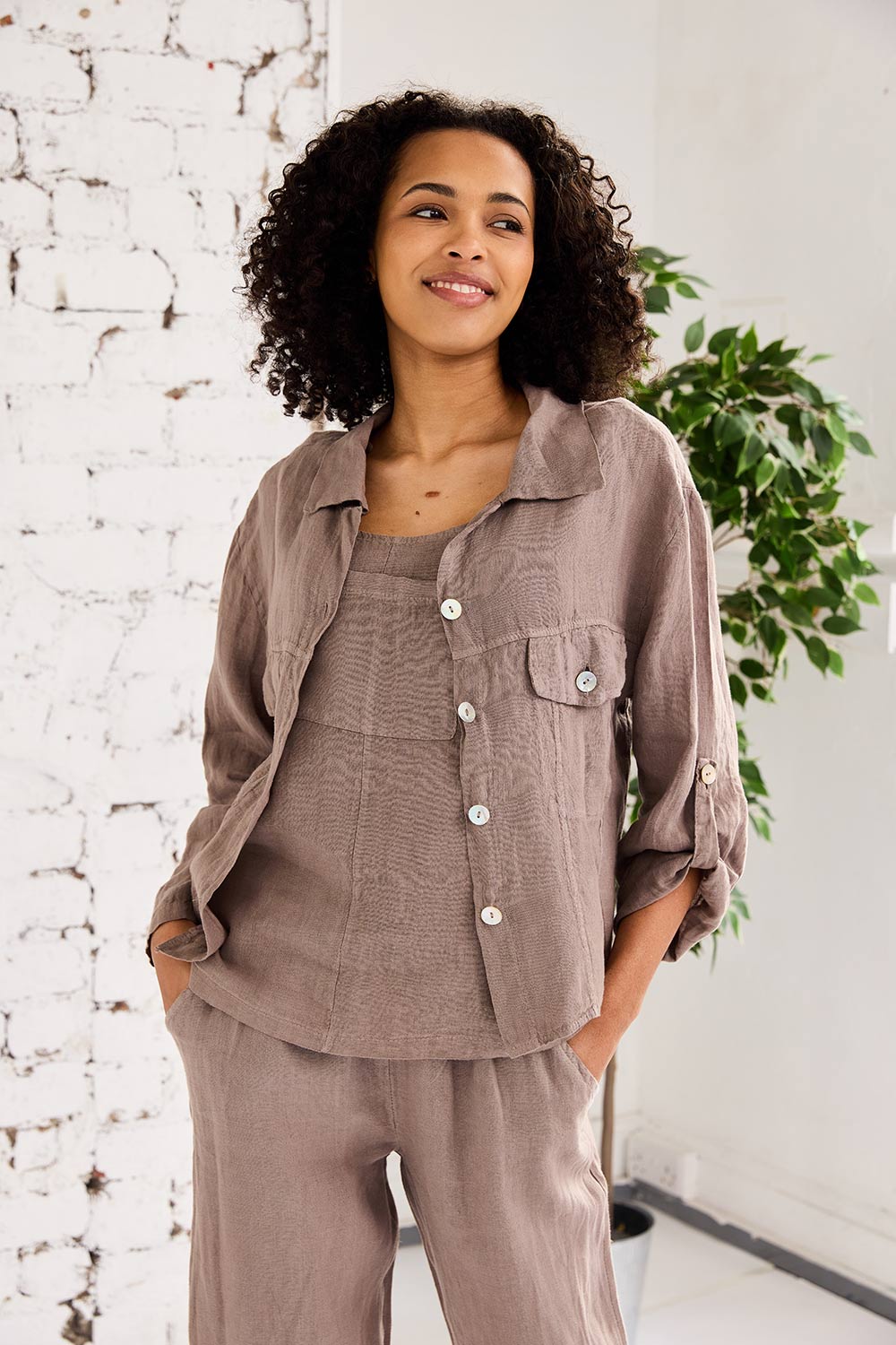 ART Tie Shoulder Pocket Top