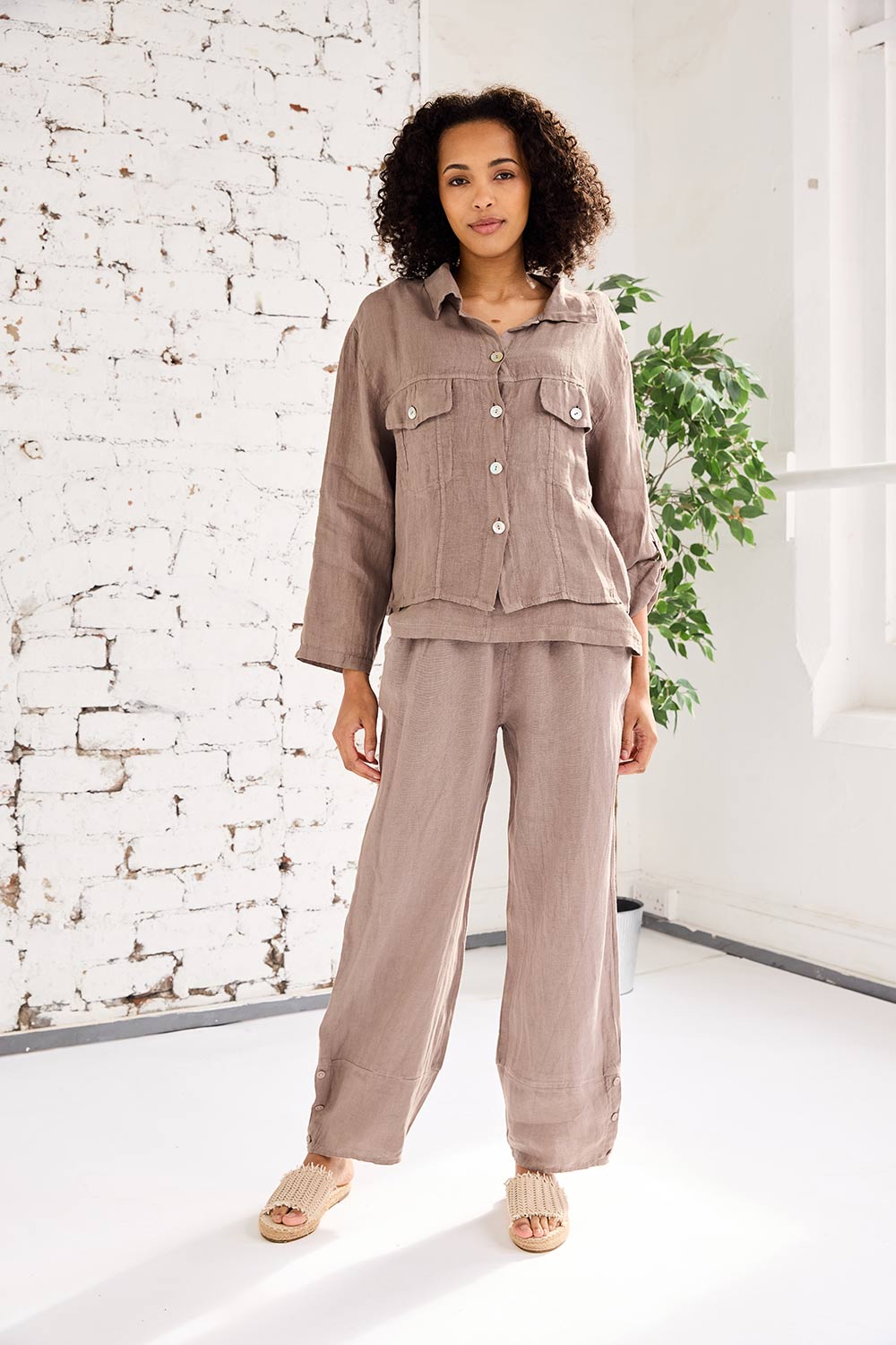 ART Side Button Barrel Trouser