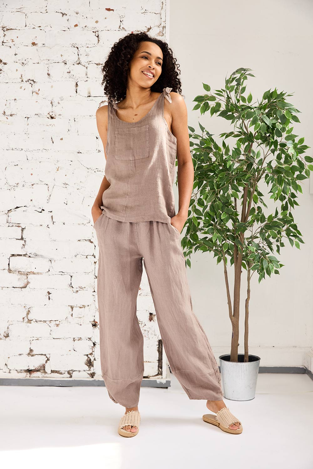 ART Tie Shoulder Pocket Top