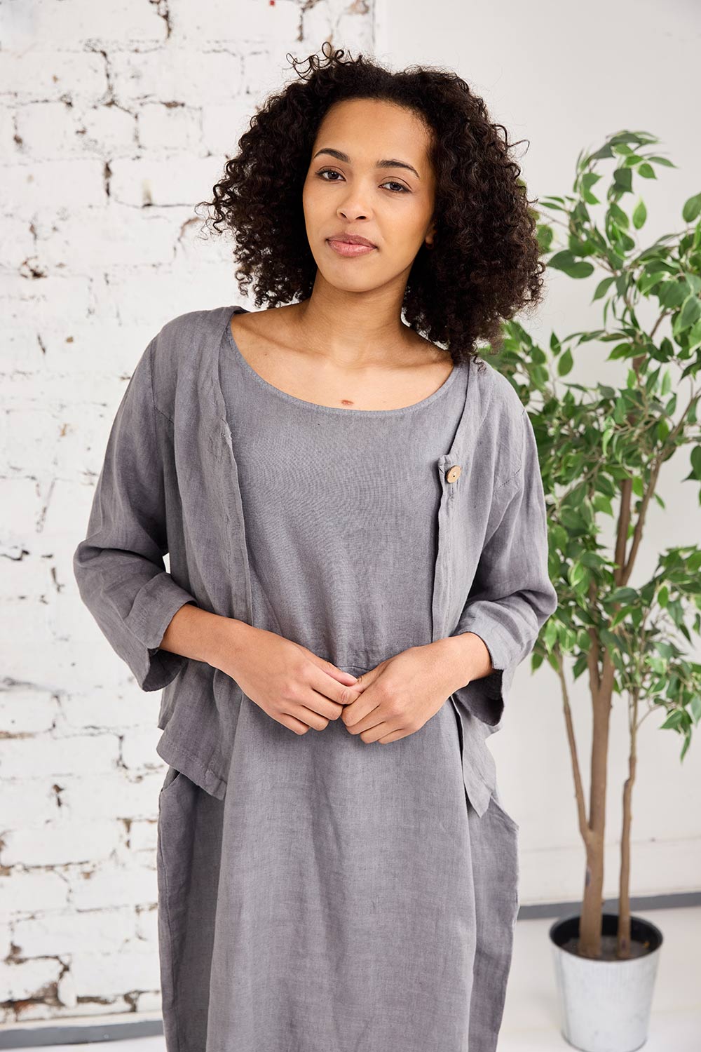 ART One-Button Crop Cardigan