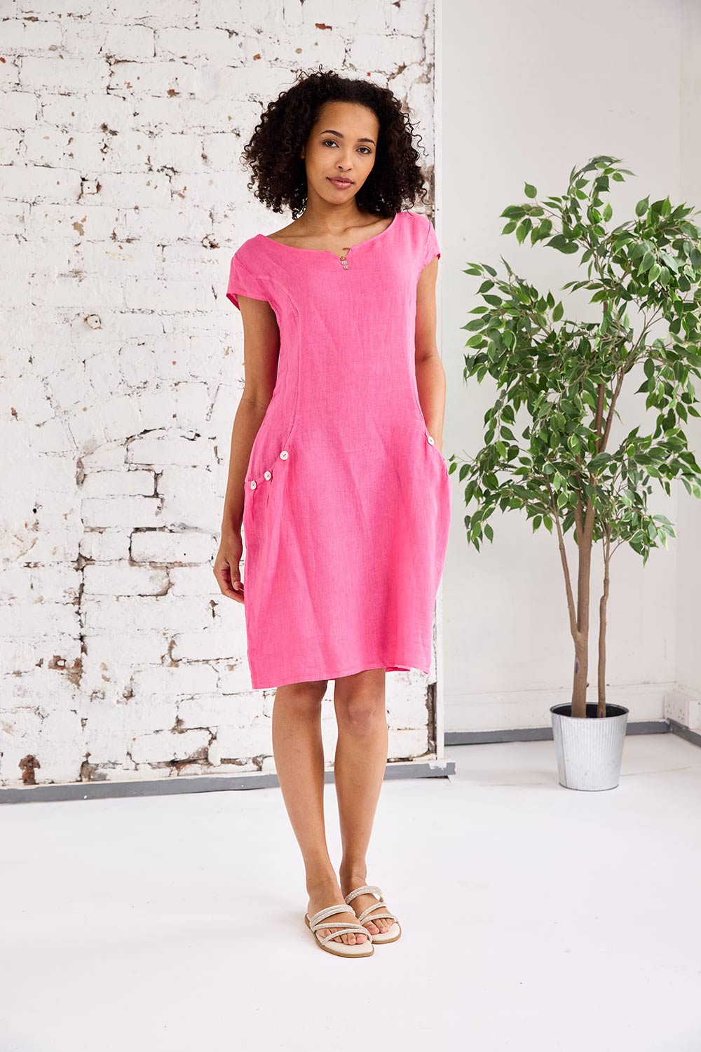 ART Two-Pocket Dress