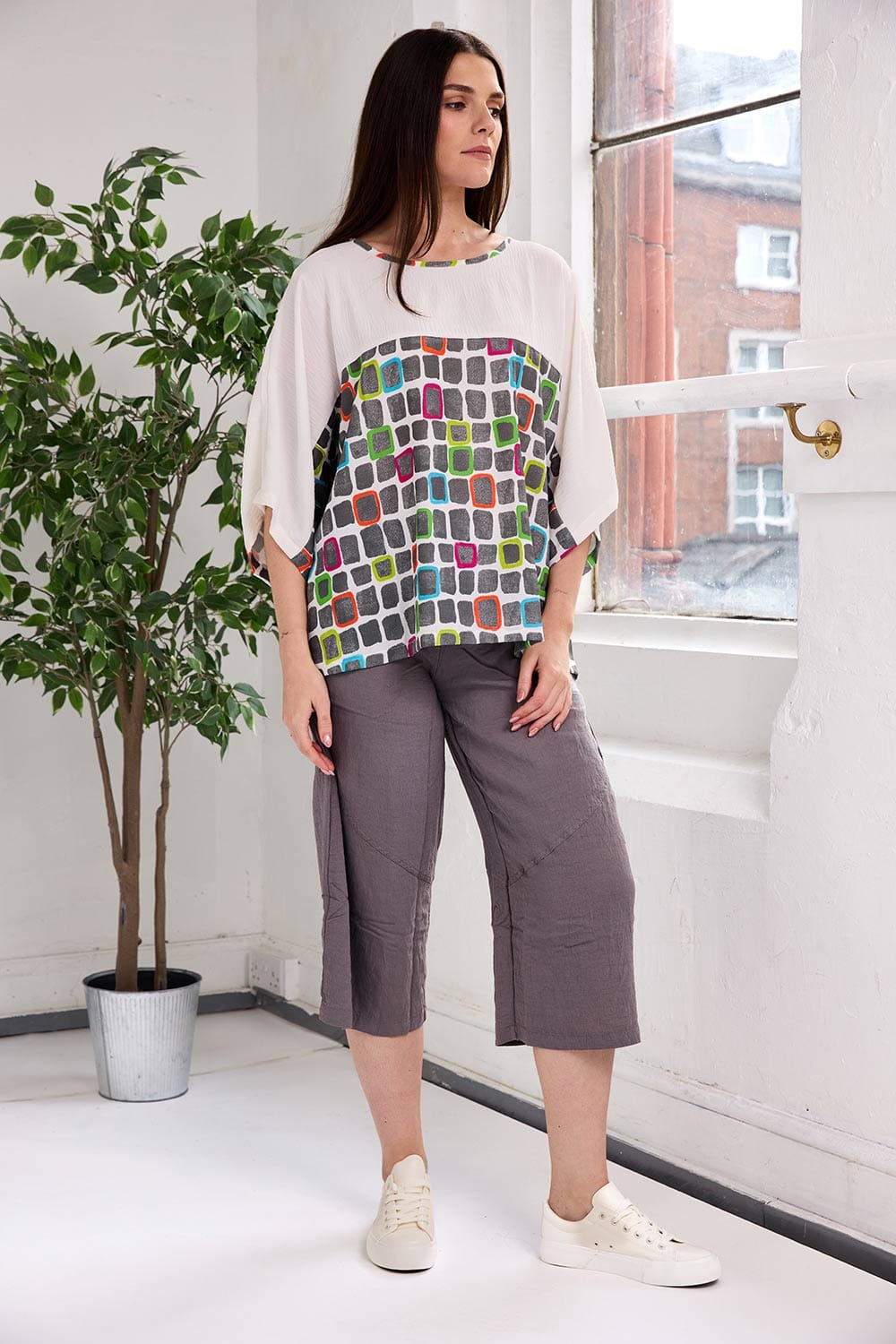 Tara Vao Square Print Top