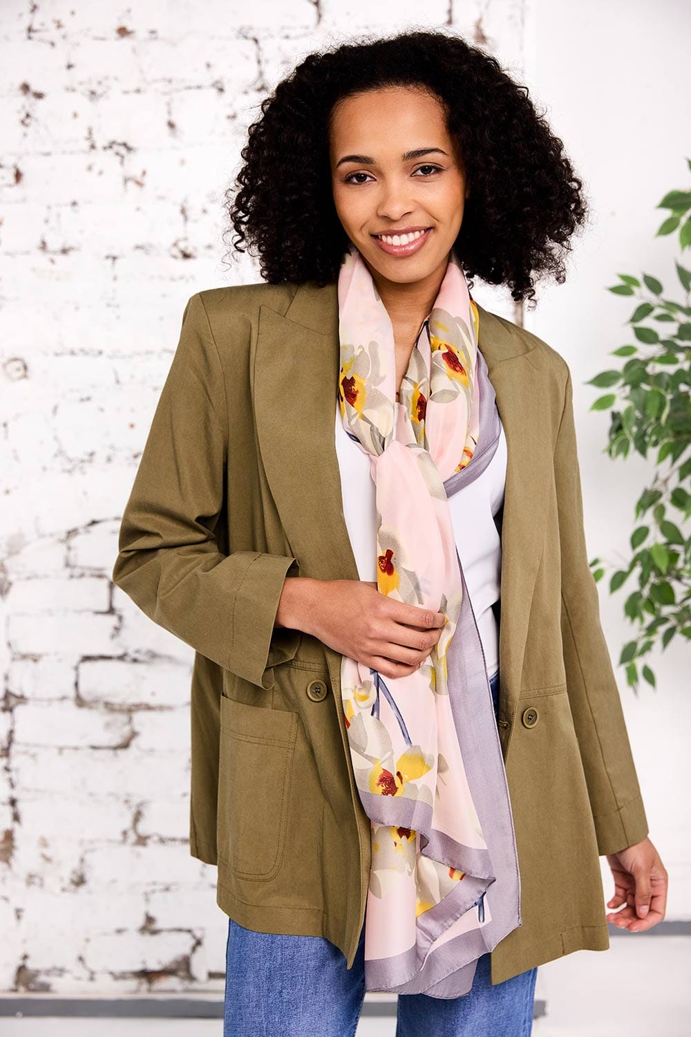 Nóra Floral Scarf