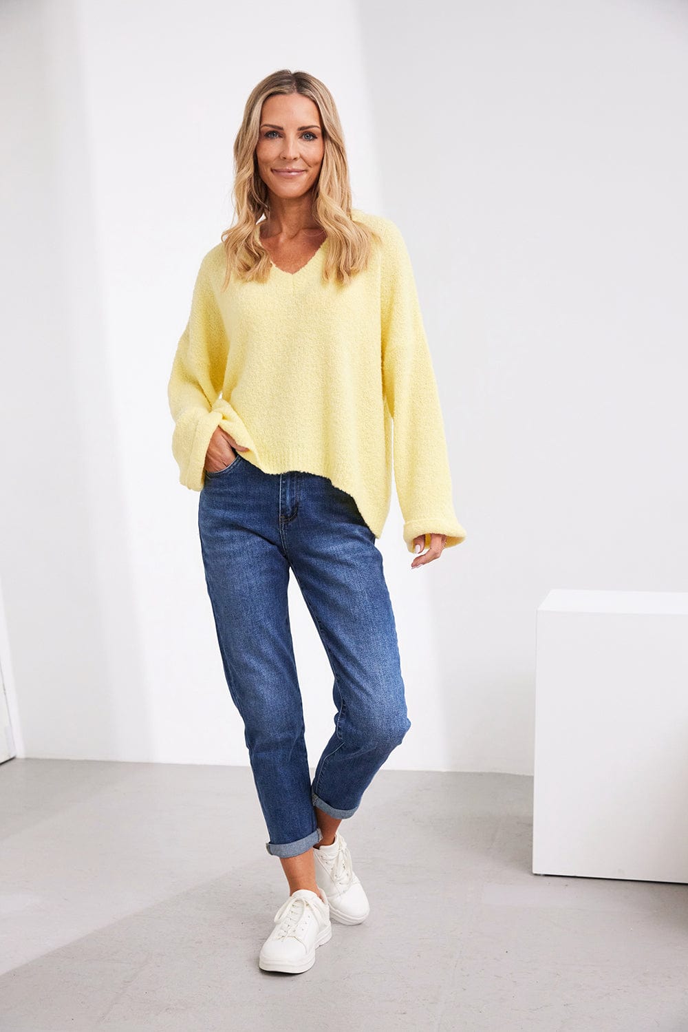 ART Boucle V-Neck