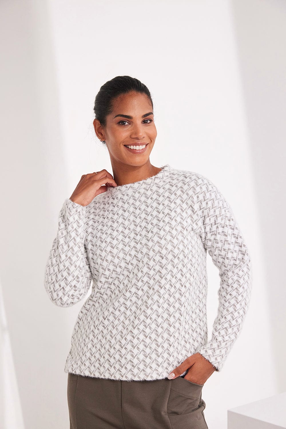 Kartner, Houndstooth Textured Knit