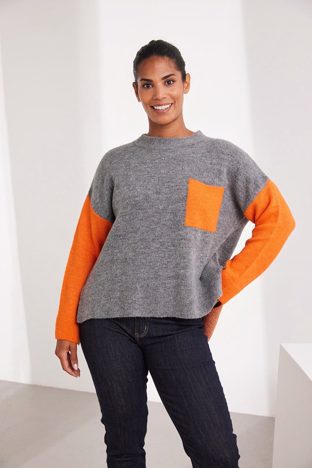 ART One Pocket Knit