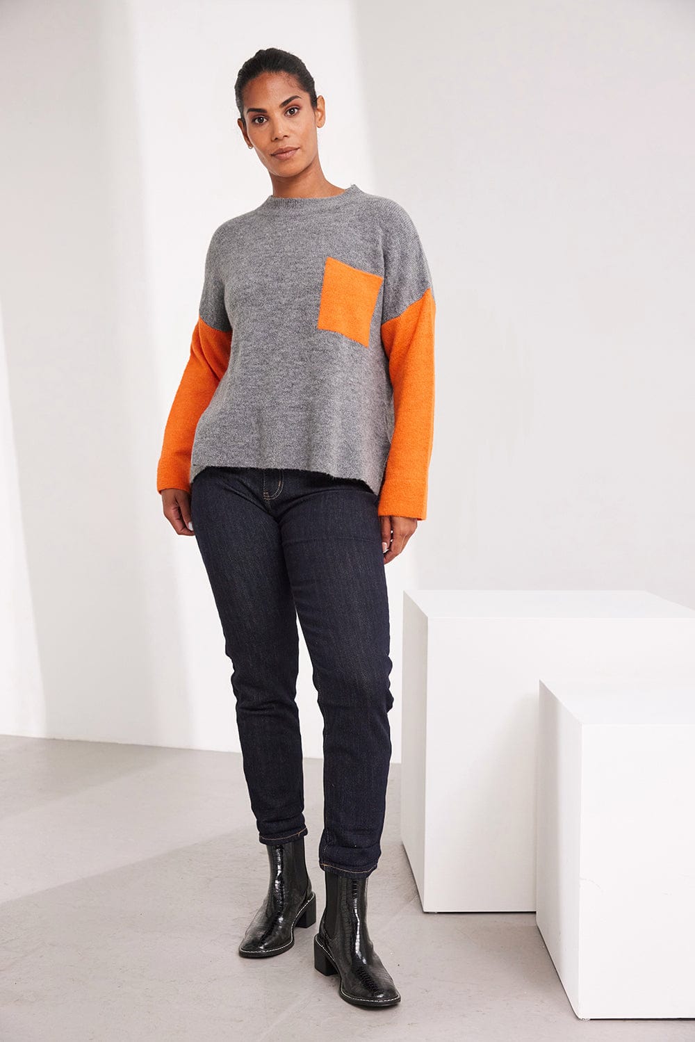 ART One Pocket Knit