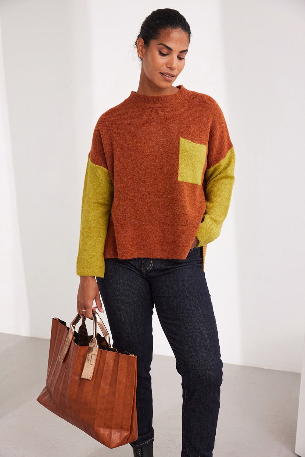 ART One Pocket Knit