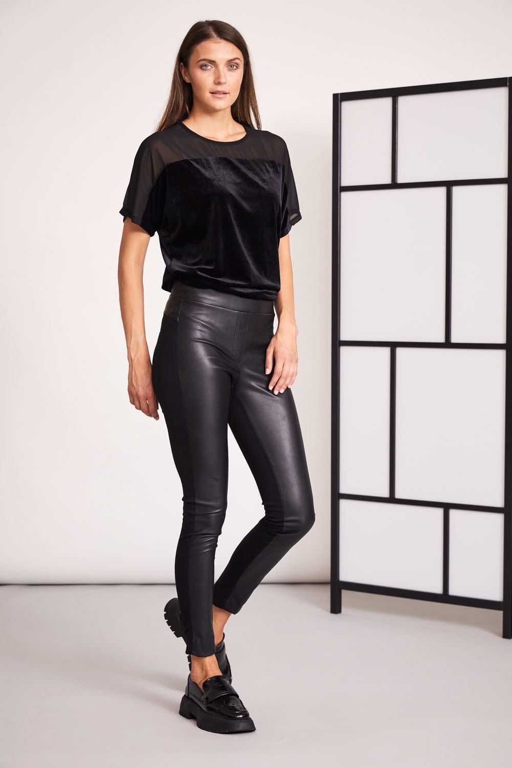 ART PREMIUM Pleather Legging